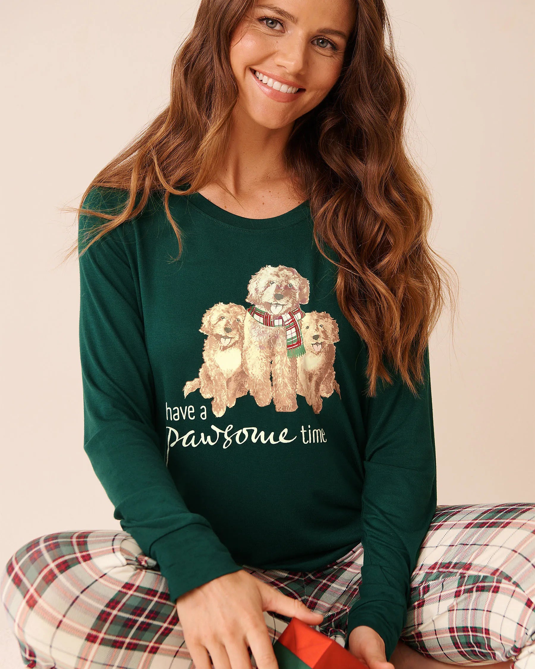 La Vie en Rose_Snow White Green Plaid_Dog Print Long Sleeve Pj Set_40400088_P10535_03