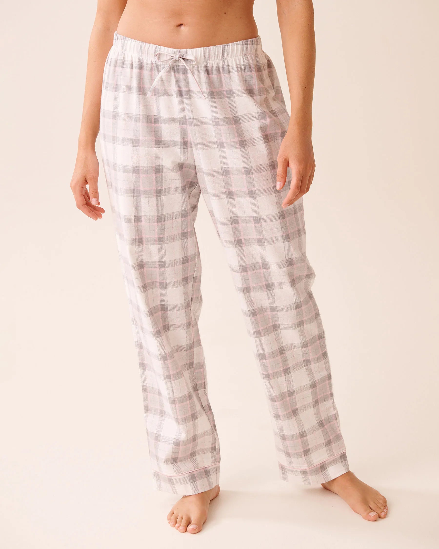 La Vie en Rose_Quiet Gray Plaid_Grey Plaid Flannel Pj Set_40400089_P00461_04