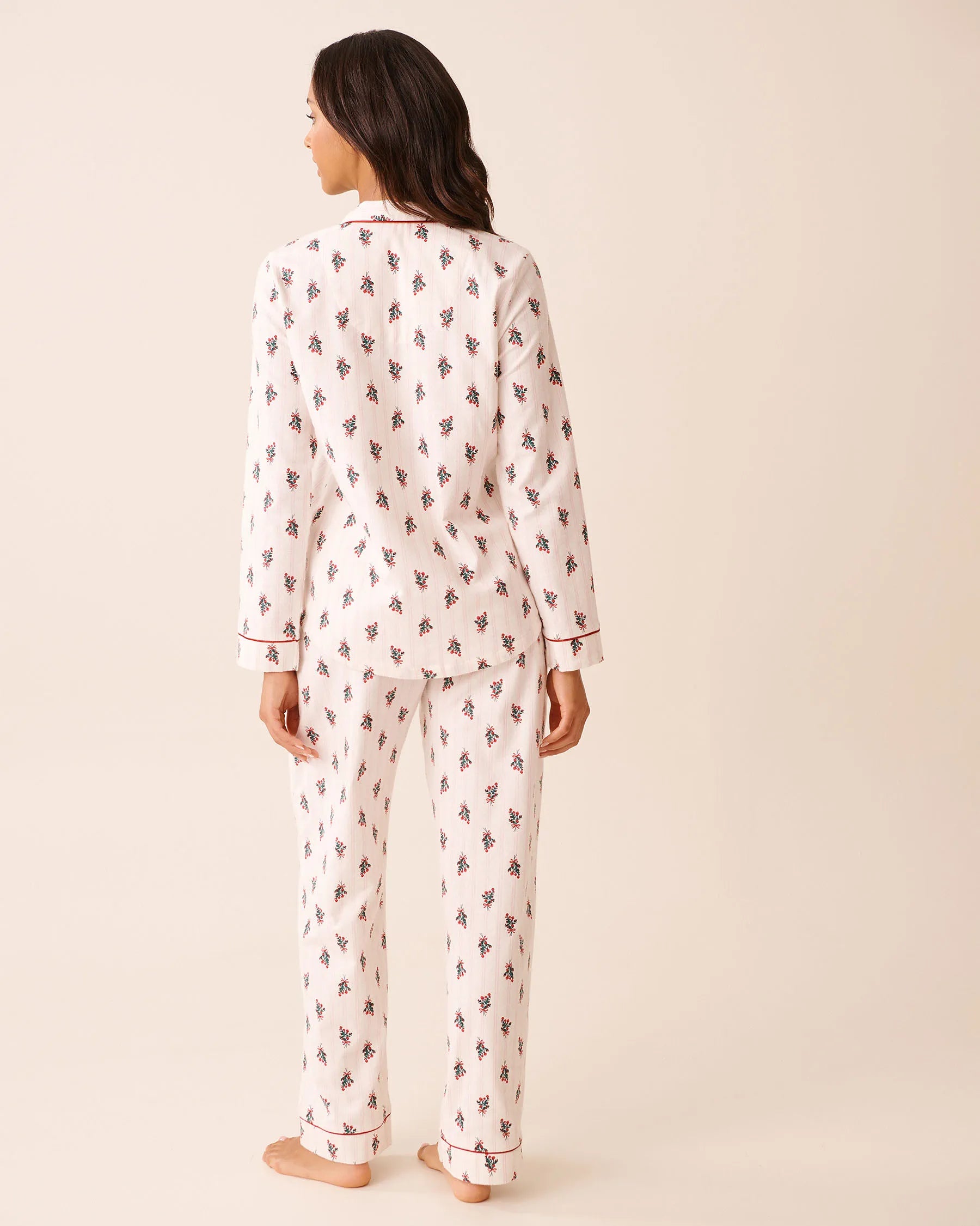 La Vie en Rose_Snow White Bouquet_Floral Bouquet Print Flannel Pj Set_40400089_P10538_03