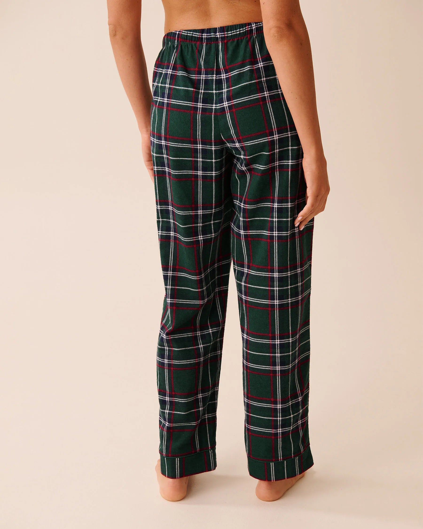 La Vie en Rose_Botanical Green Plaid_Green Plaid Flannel Pj Set_40400089_P30141_05