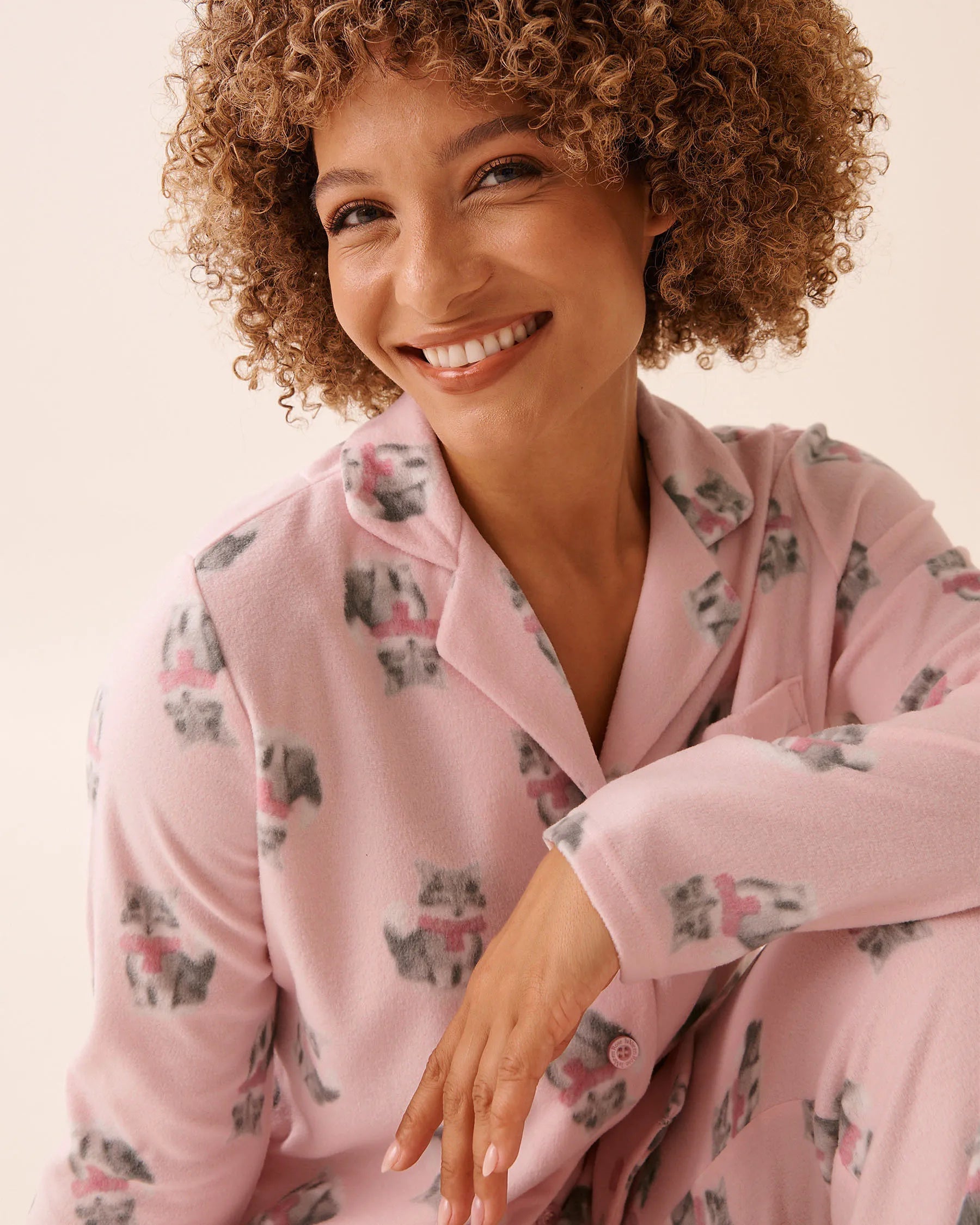 La Vie en Rose_Cherry Blossom Cats_Cat Print Microfleece Pj Set_40400090_P60414_03