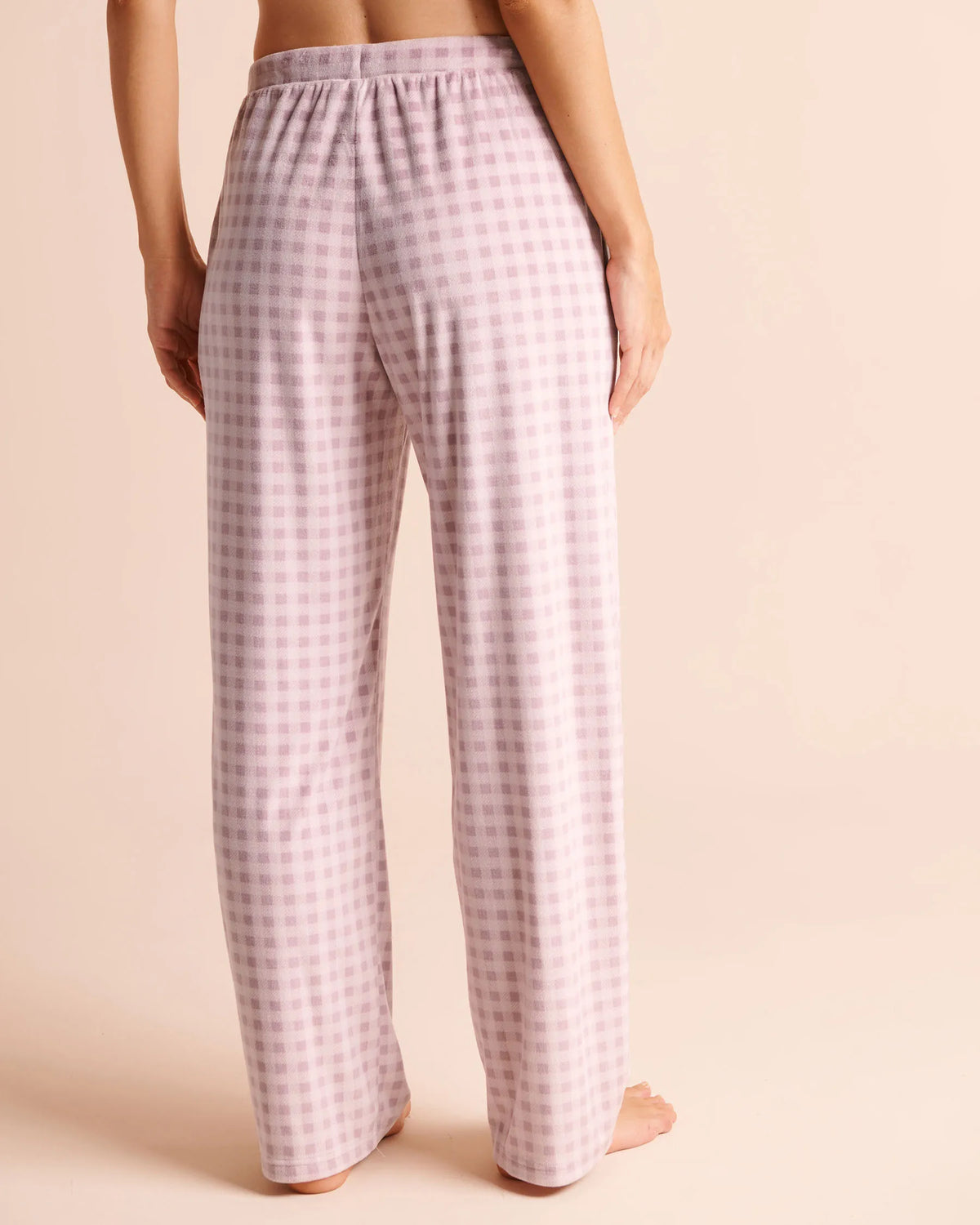 La Vie en Rose Elderberry Gingham Women Floral Print Plush Velour Pajama Set SKU: 40400100_P50121 Image 05