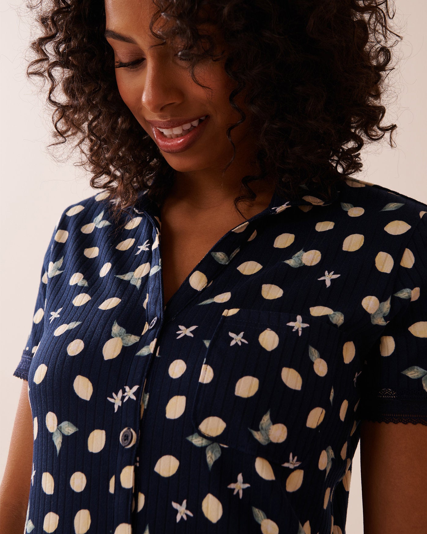 La Vie en Rose_Lemon Print Lace Trim Ribbed Jersey Sleepshirt_40500417_P40422_03