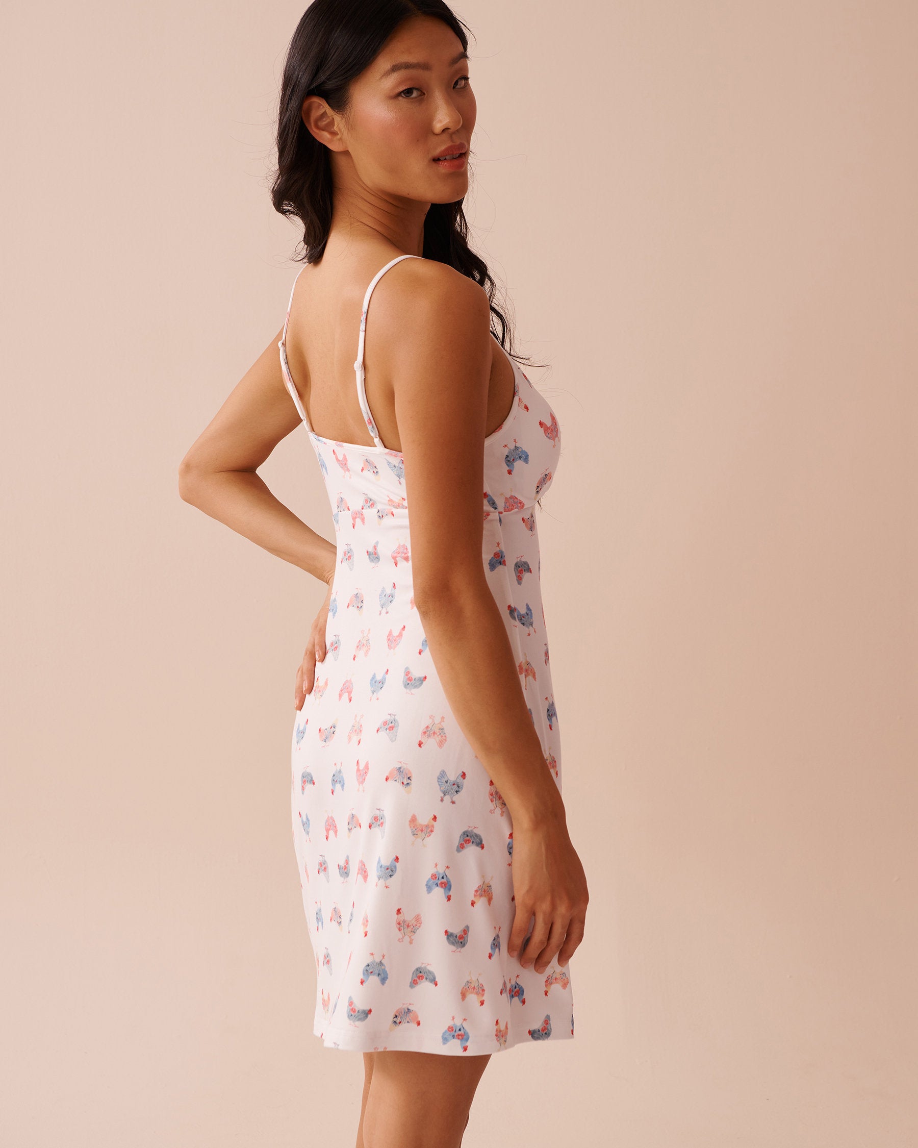 La Vie en Rose_Chicken Print Super Soft Nightie_40500421_P10481_02