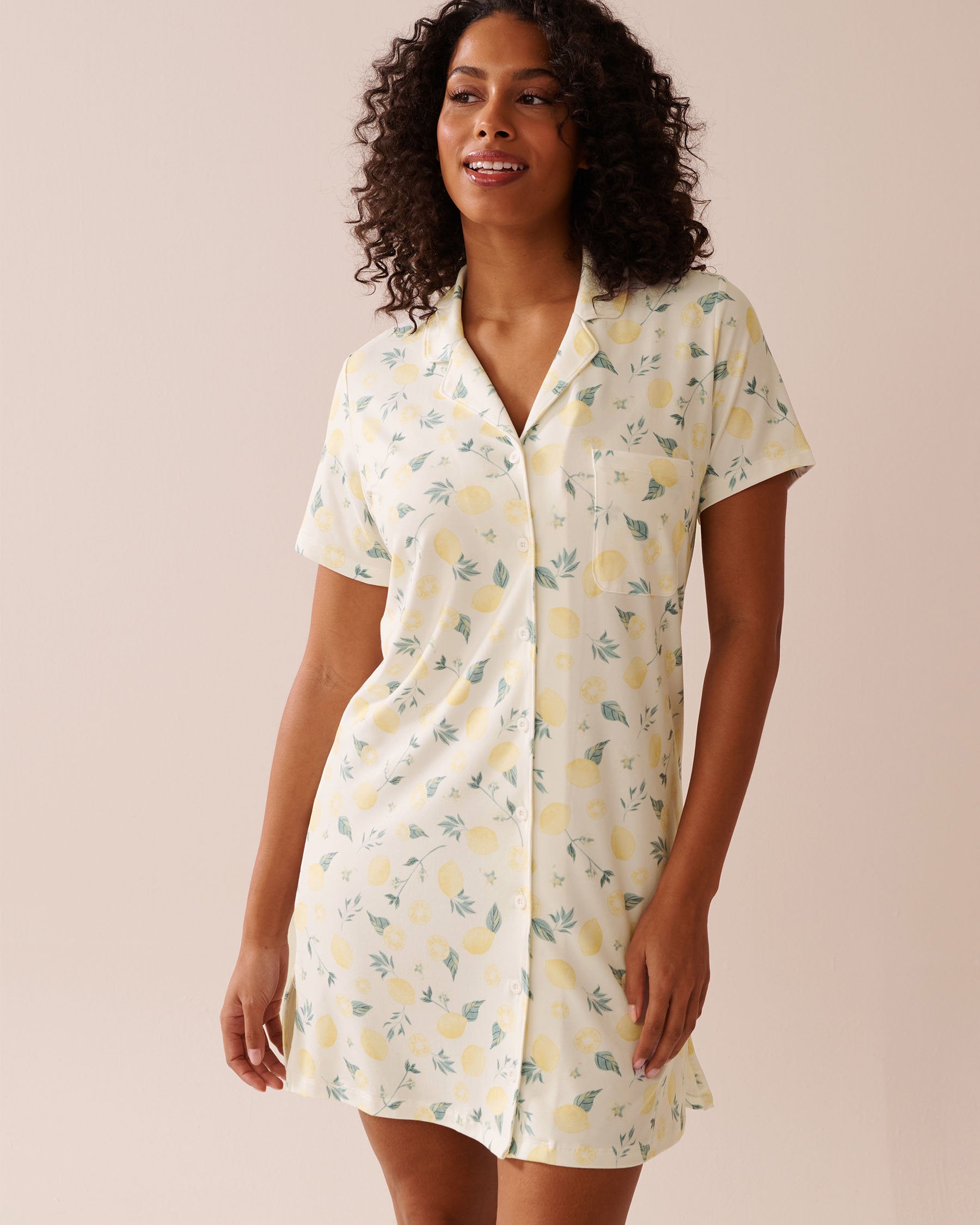 La Vie en Rose_Lemon Print Super Soft Button-Down Sleepshirt_40500424_P10480_01