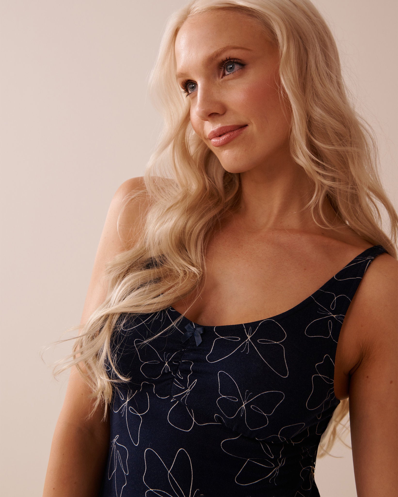 La Vie en Rose_Butterfly Print Soft Jersey Nightie_40500425_P40431_03