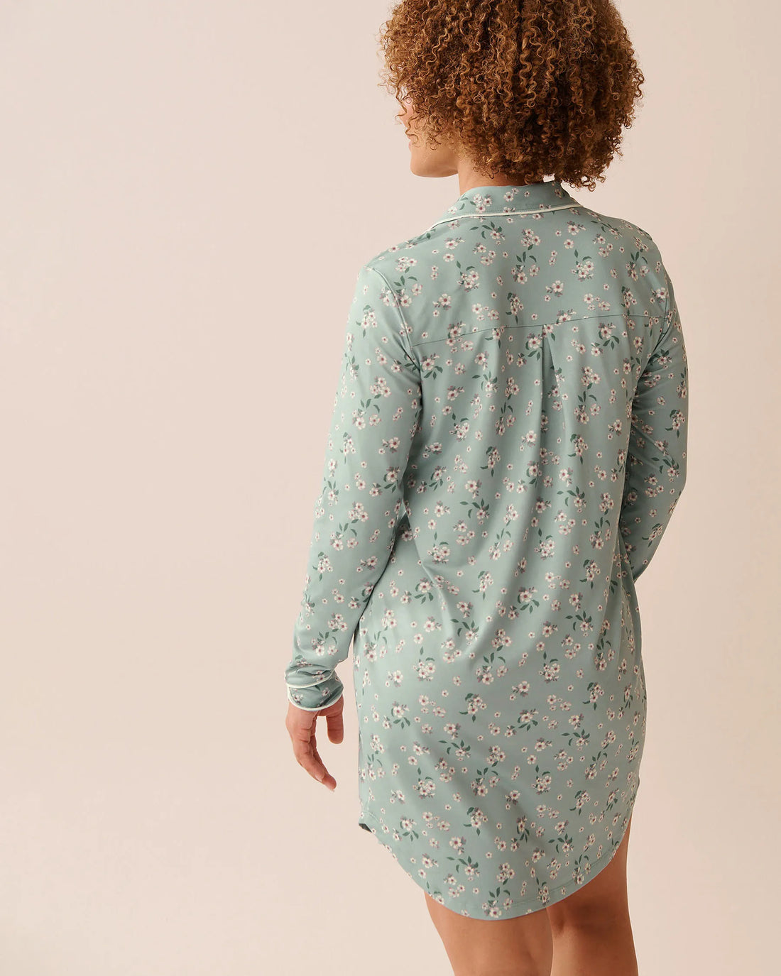La Vie en Rose_Gray Mist Floral_Floral Print Super Soft Long Sleeve Sleepshirt_40500445_P40479_02
