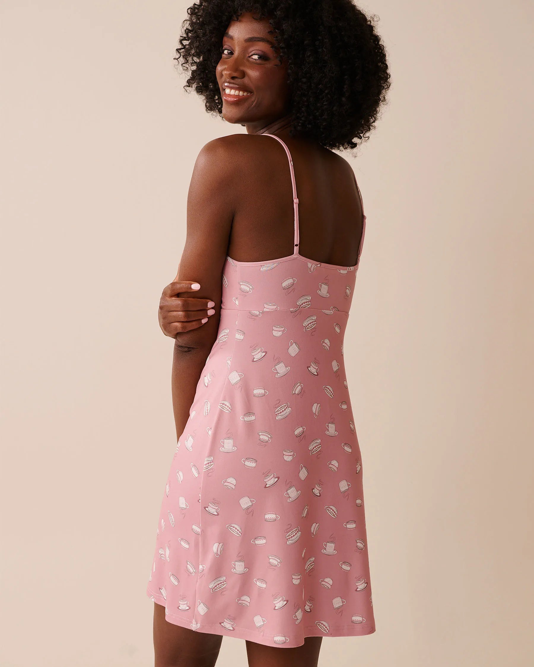 La Vie en Rose_Zephyr Coffee_Coffee Cup Print Super Soft Nightie_40500450_P60400_02