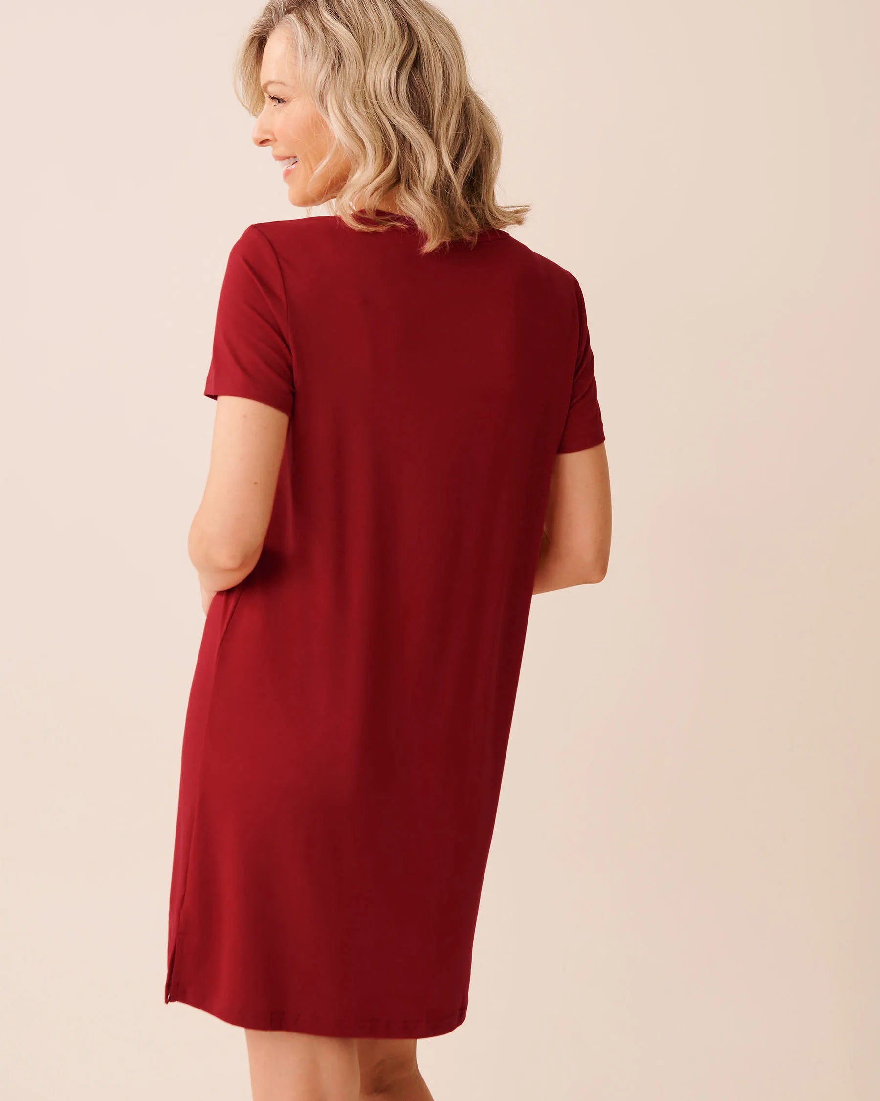 La Vie en Rose_Savvy Red_Teddy Bear Print Super Soft Sleepshirt_40500464_60215_02