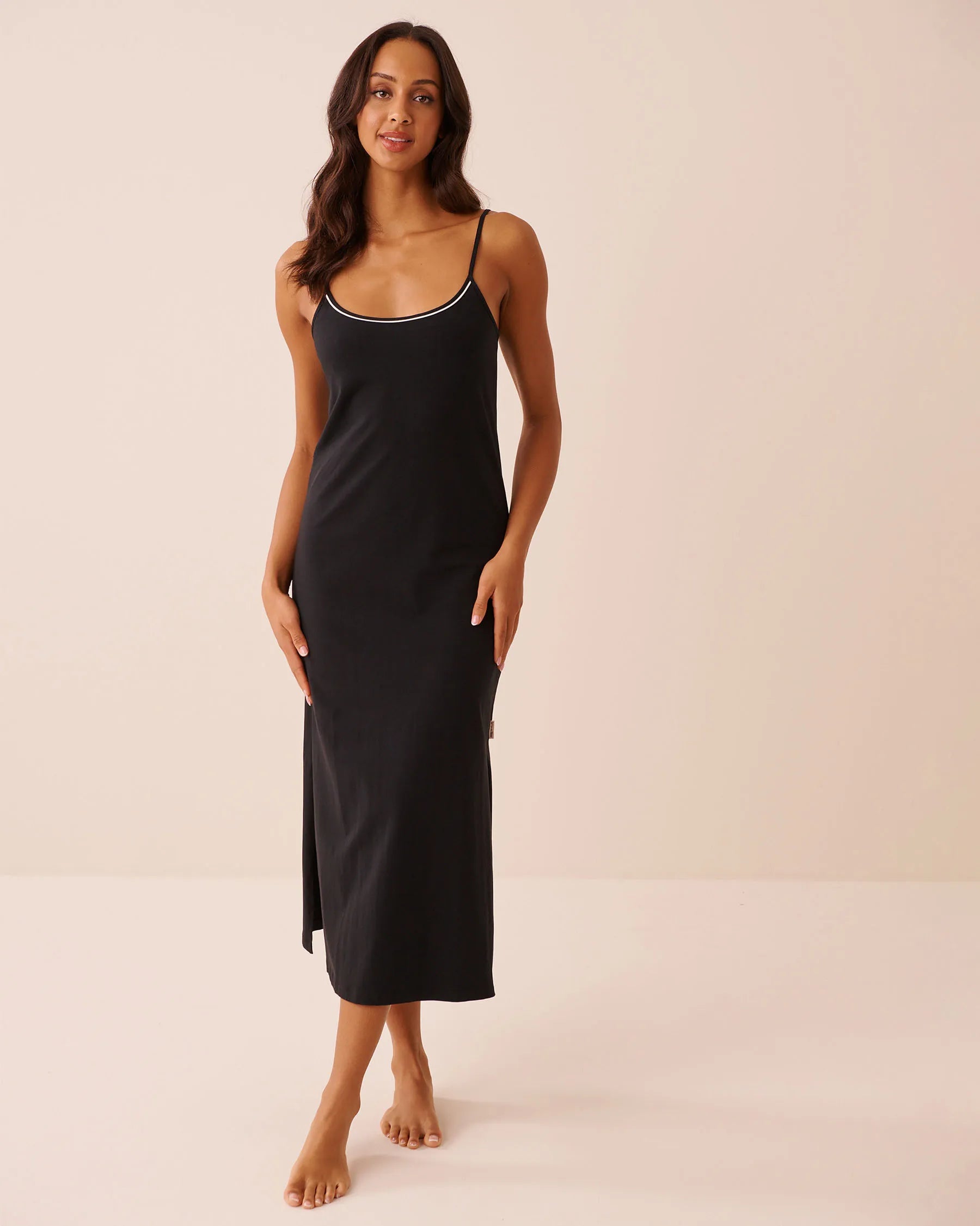 La Vie en Rose Black Beauty Women Cotton Long Nightie with Shelf Bra SKU: 40500486_00001 Image 01
