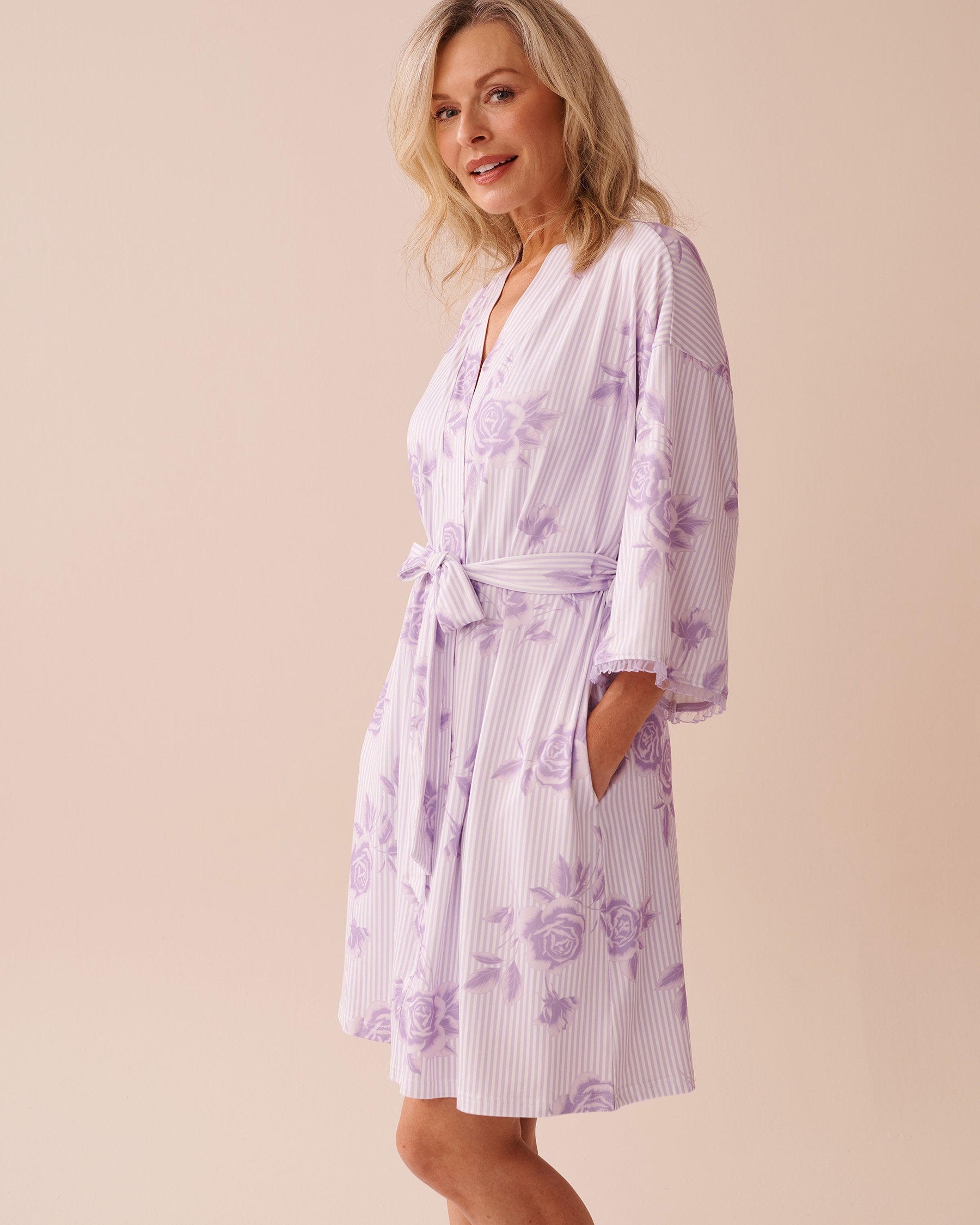 La Vie en Rose_Lilac Rose Print Super Soft Kimono_40600200_P50087_02