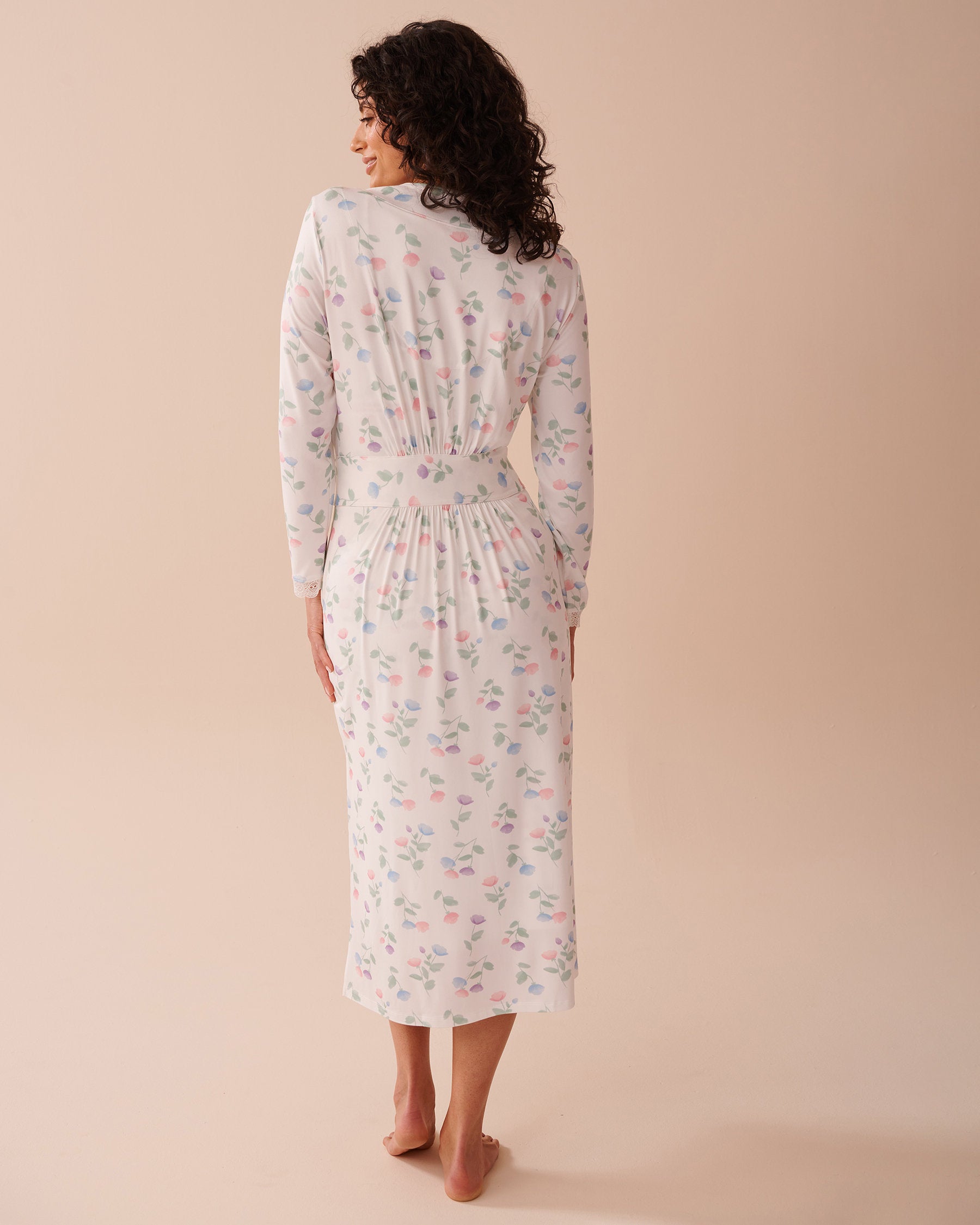 La Vie en Rose_Tulip Print Super Soft Long Kimono_40600201_P10465_03