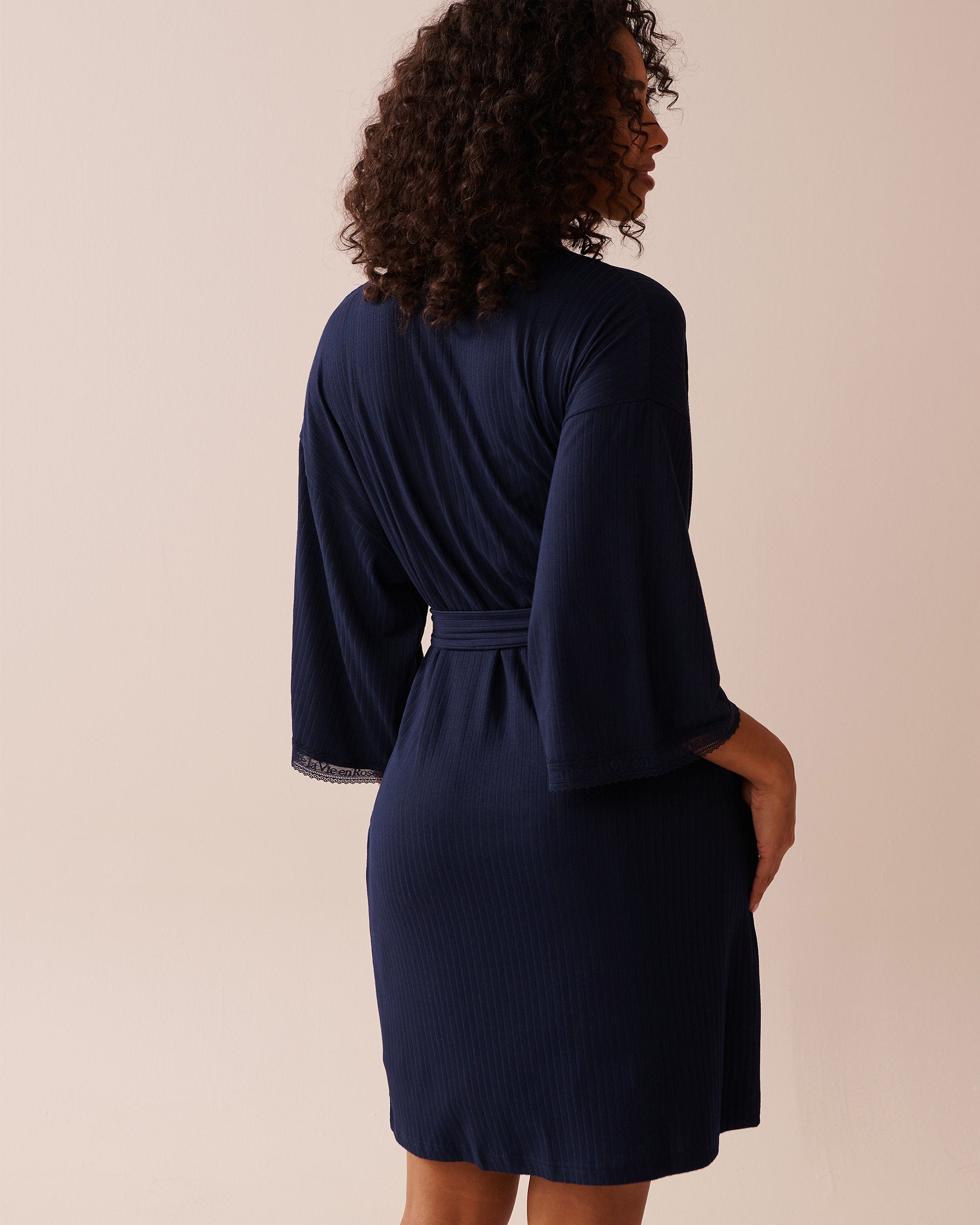 La Vie en Rose_Lace Trim Ribbed Jersey Kimono_40600202_40099_06