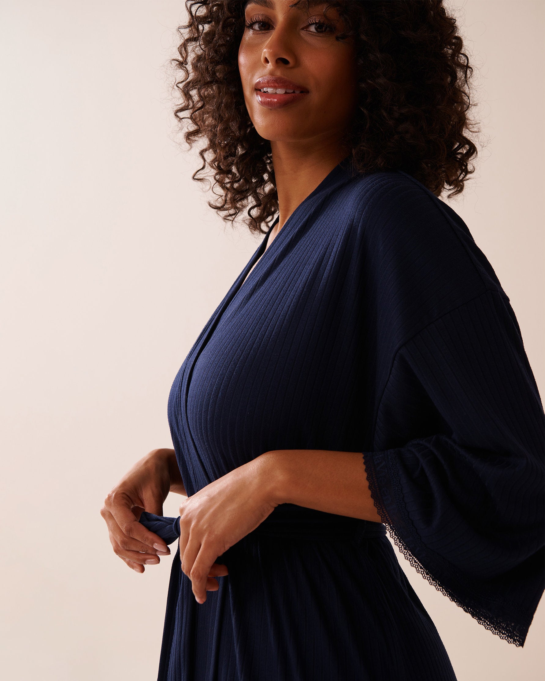 La Vie en Rose_Lace Trim Ribbed Jersey Kimono_40600202_40099_08