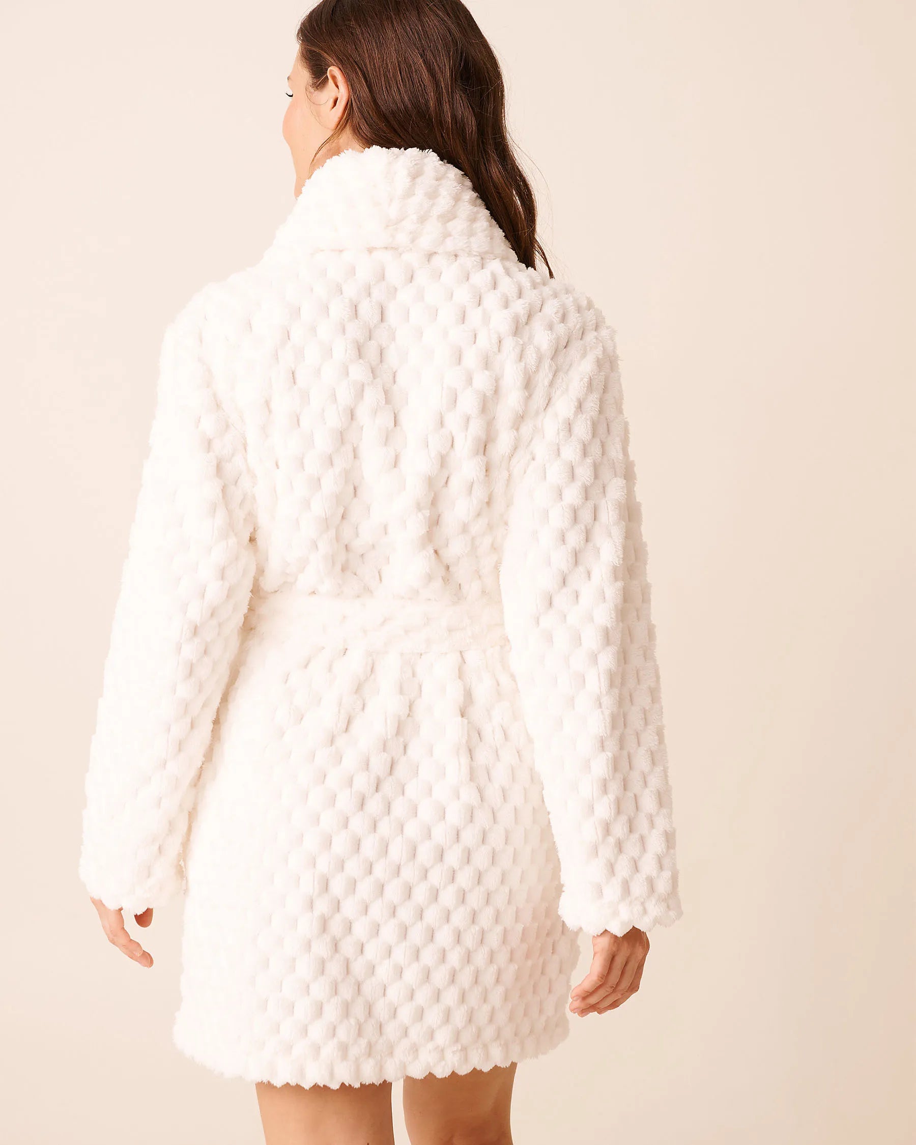 La Vie en Rose_Snow White_Soft Plush Quilted Effect Robe_40600219_10011_03