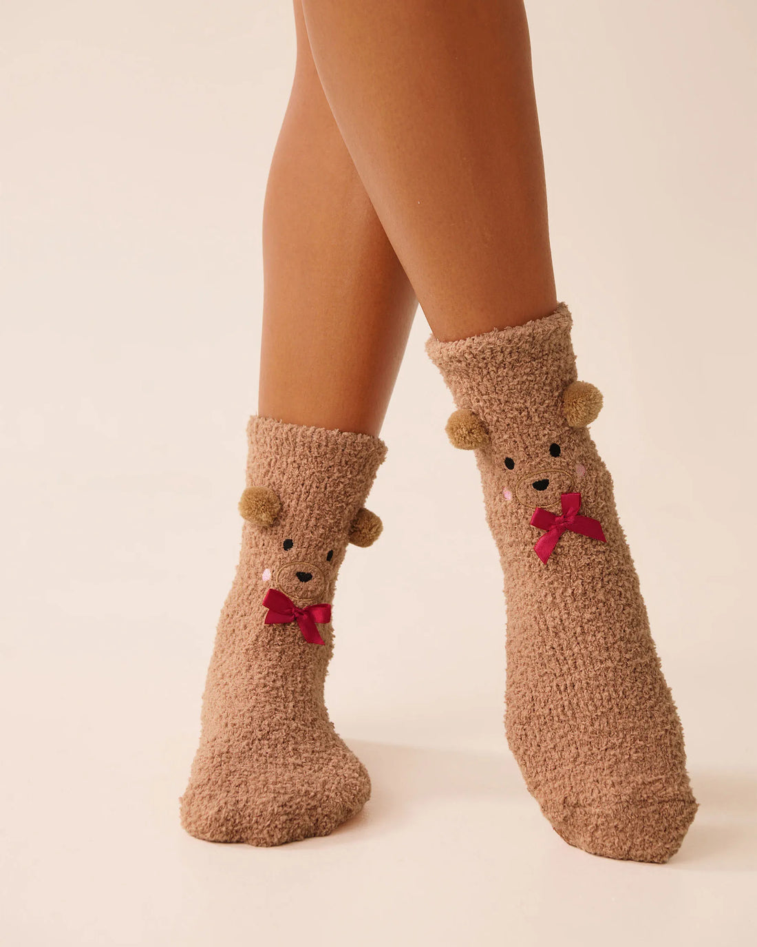 La Vie en Rose_Brush_Plush Buffalo Plaid Socks_40700425_20112_02