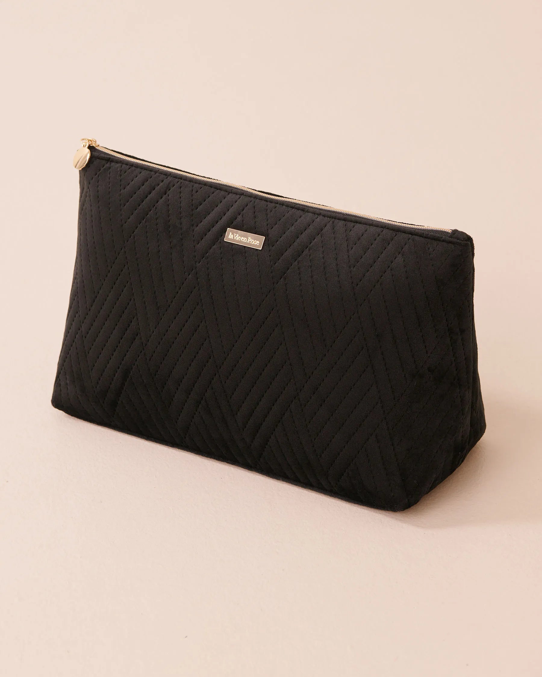 La Vie en Rose_Black Beauty_2-In-1 Velvet Cosmetic Bag, Accessories_40700428_00001_01