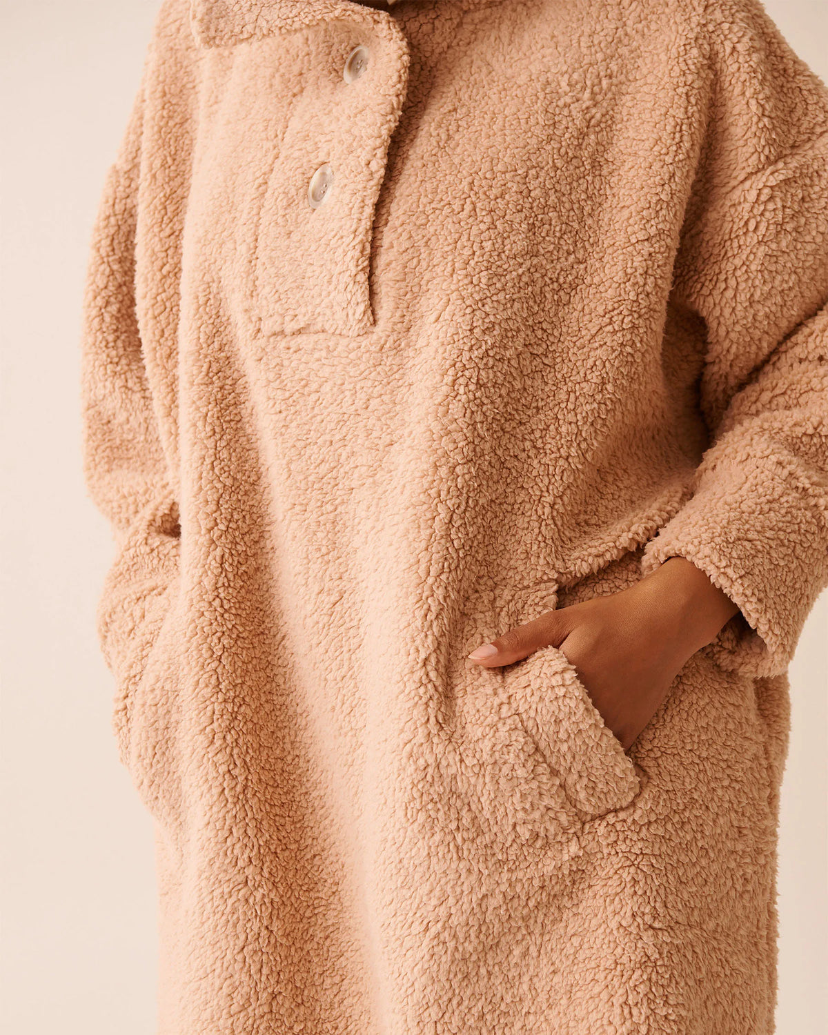 La Vie en Rose_Brush_Oversized Button-Up Sweatshirt_40700438_20112_03