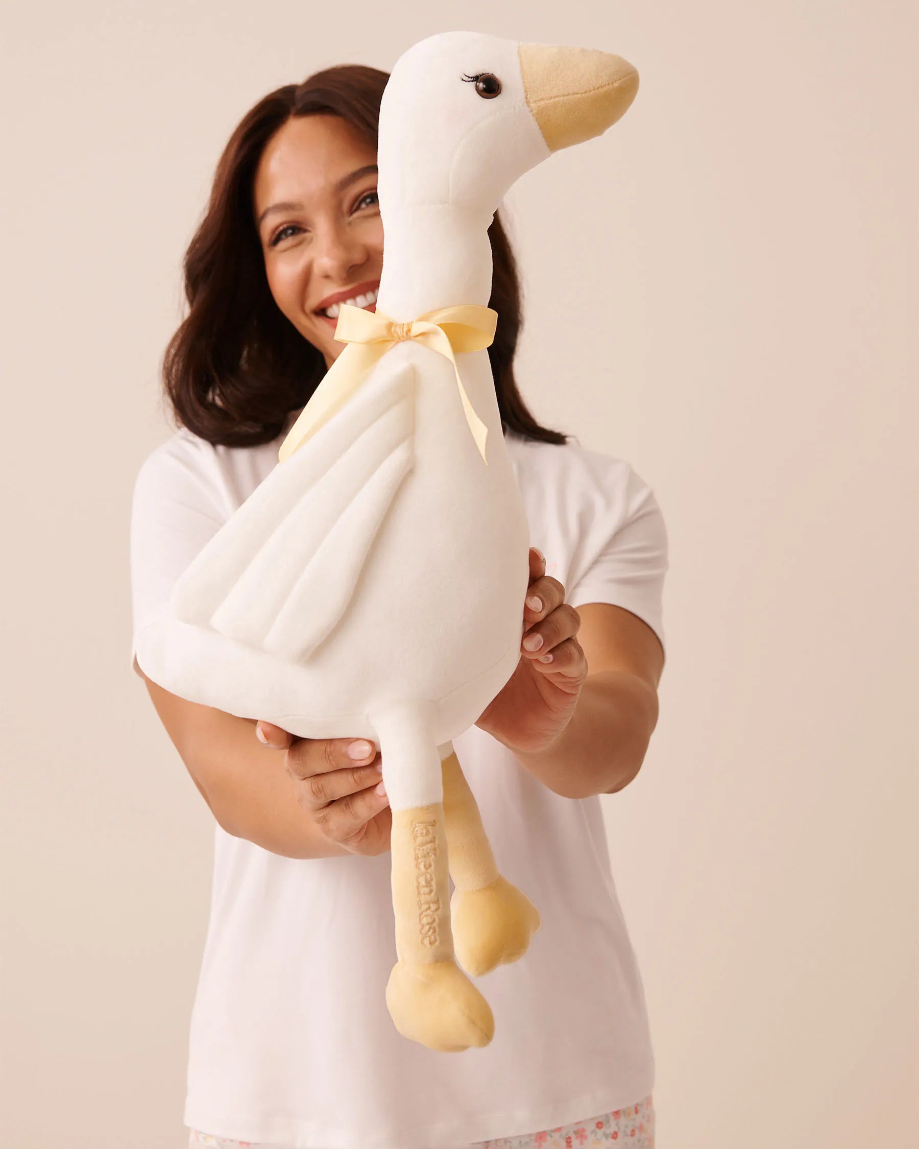 La Vie en Rose Snow White Women Adorable Stuffed Goose Plush Toy SKU: 40700457_10011 Image 01