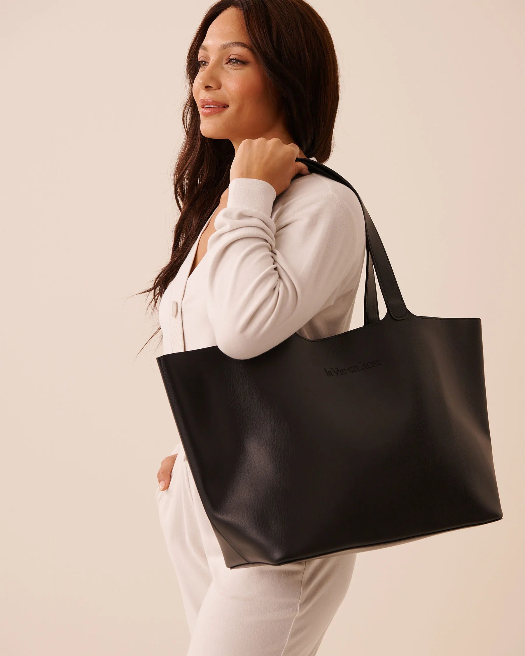 La Vie en Rose Black Beauty Women Faux Leather Tote Bag SKU: 40700467_00001 Image 07