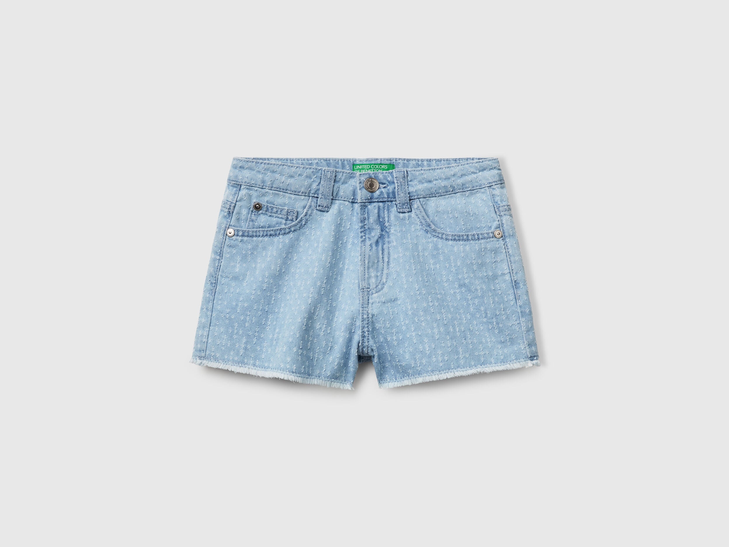 Benetton_Frayed Denim Shorts_42P6C903W_901_01