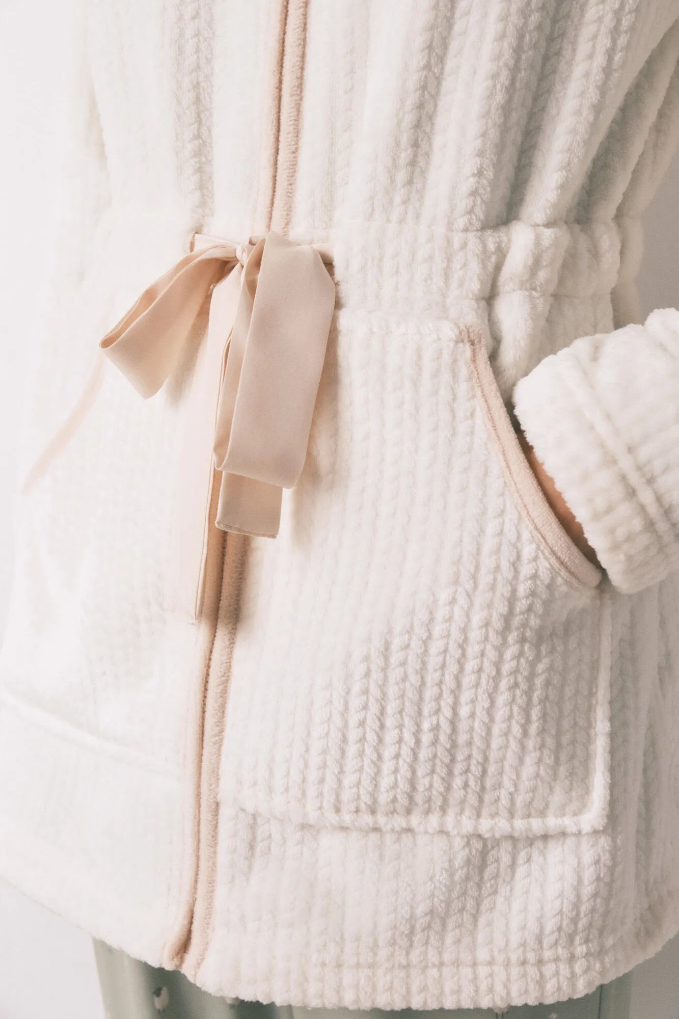 Women Secret_Ivory_White Midi Fleece Robe_4352439_96_02