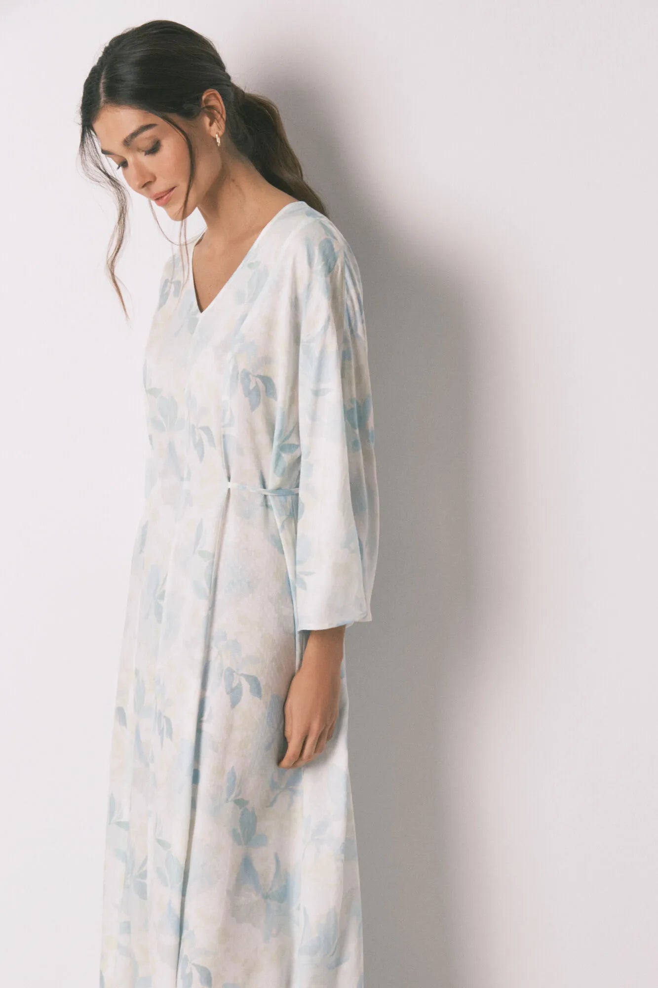 Women Secret_Ivory_Long Wrap Nightgown with Belt_4363624_96_01