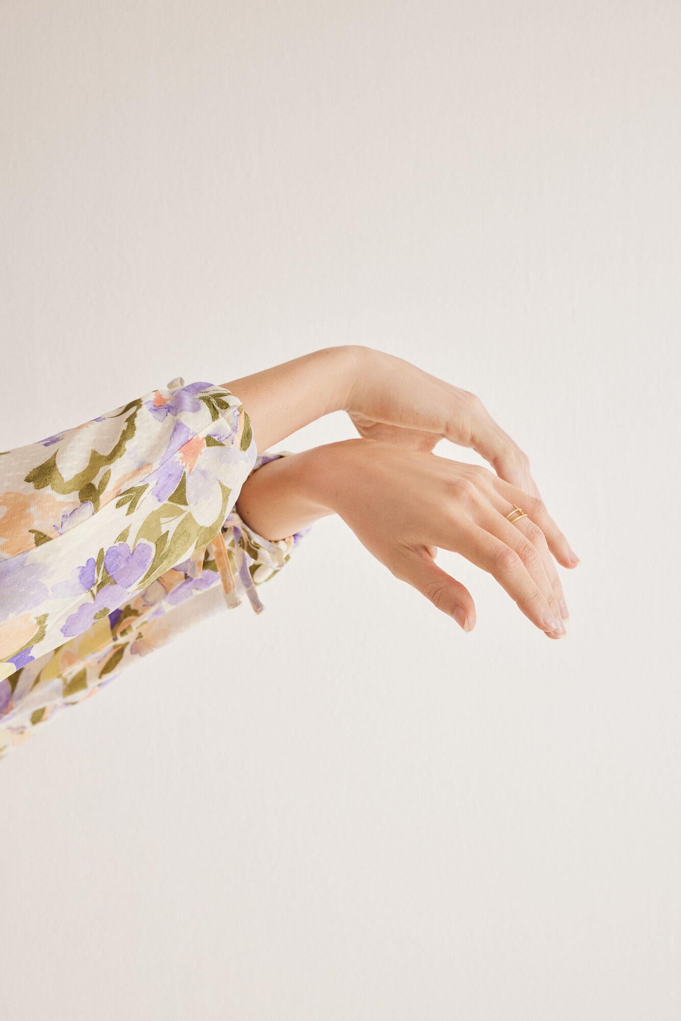 Long Sleeve Midi Dress_4367473_98_02