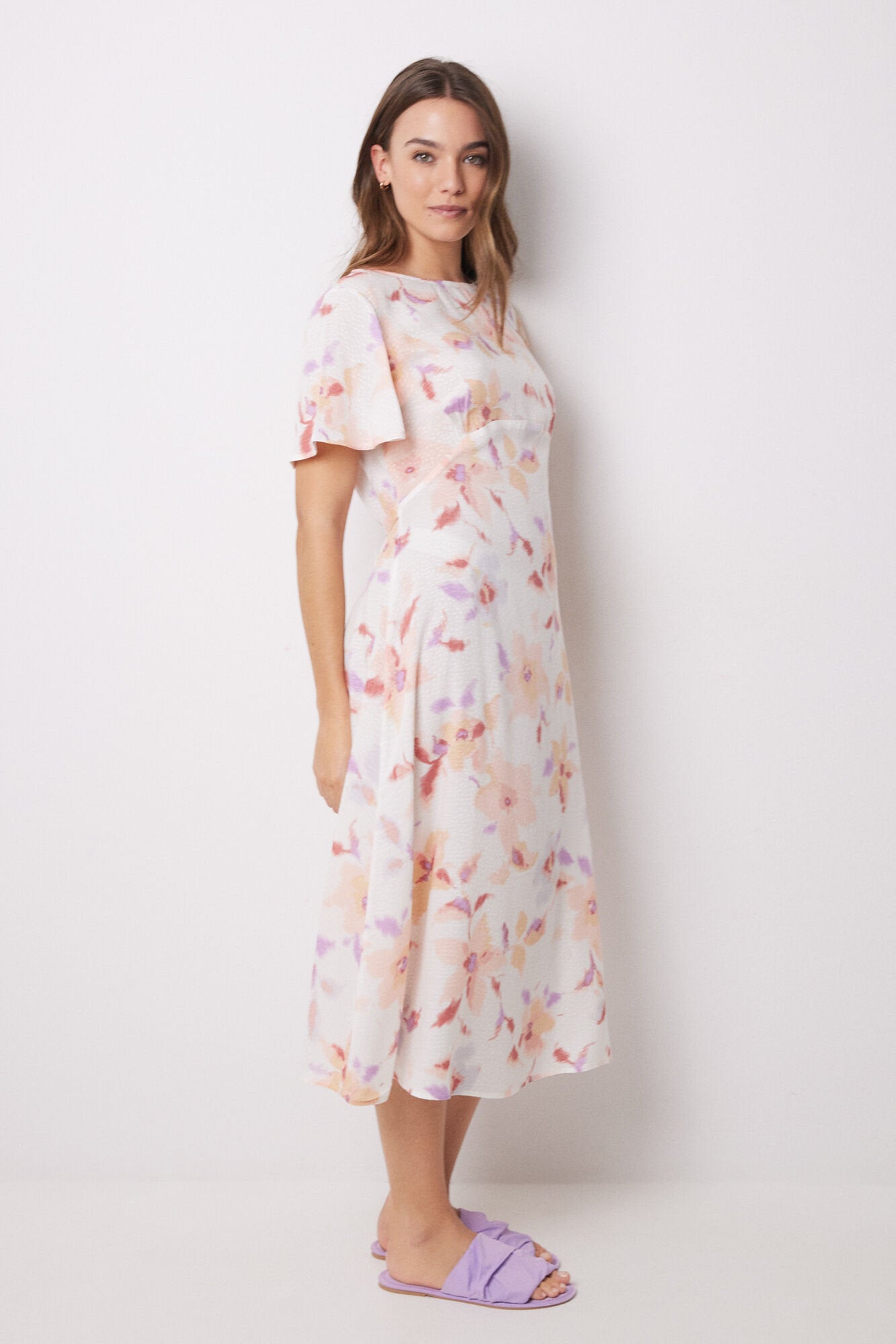 Women Secret_Viscose Allover Floral Midi Dress_4369316_97_03
