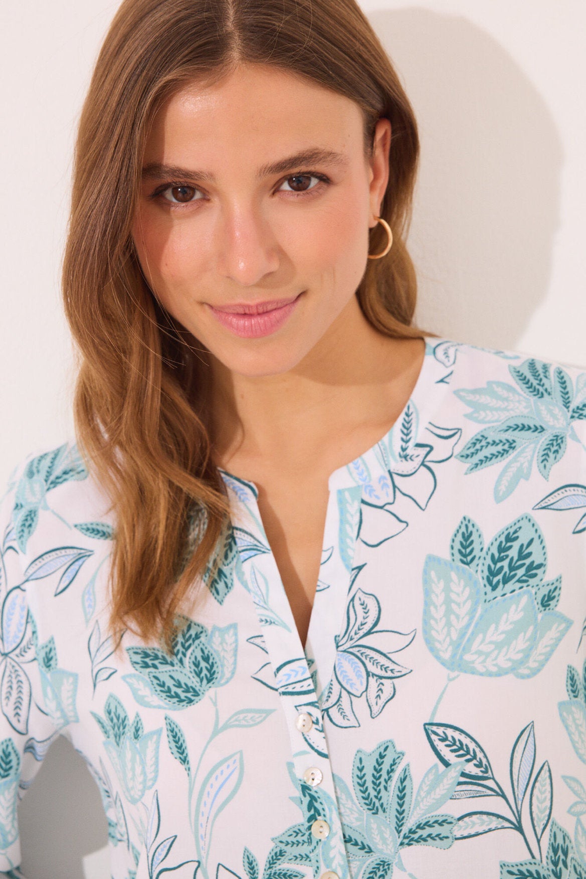Women Secret_Viscose Camisole with Green Flowers_4369325_97_02
