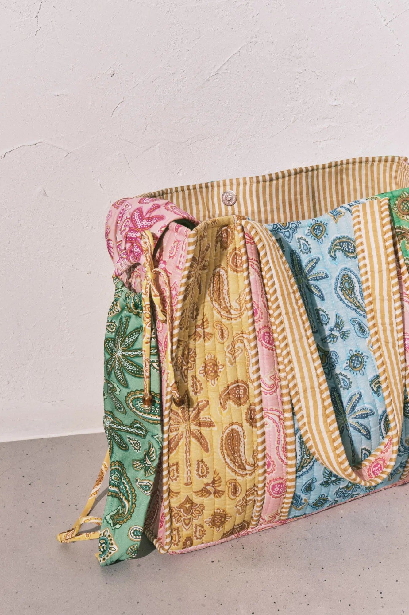 Women Secret Multicoloured Women Multicoloured Large Print Bag SKU: 4383150_98 Image 03