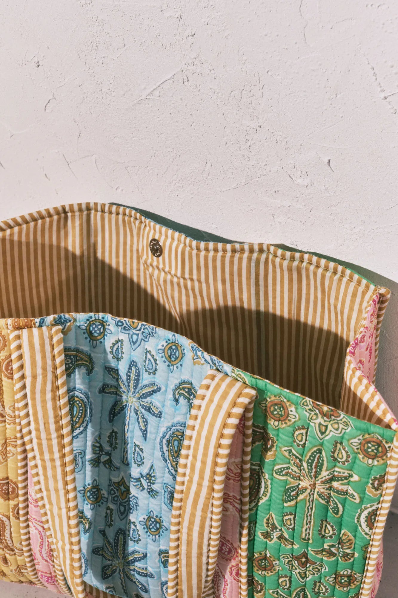 Women Secret Multicoloured Women Multicoloured Large Print Bag SKU: 4383150_98 Image 05