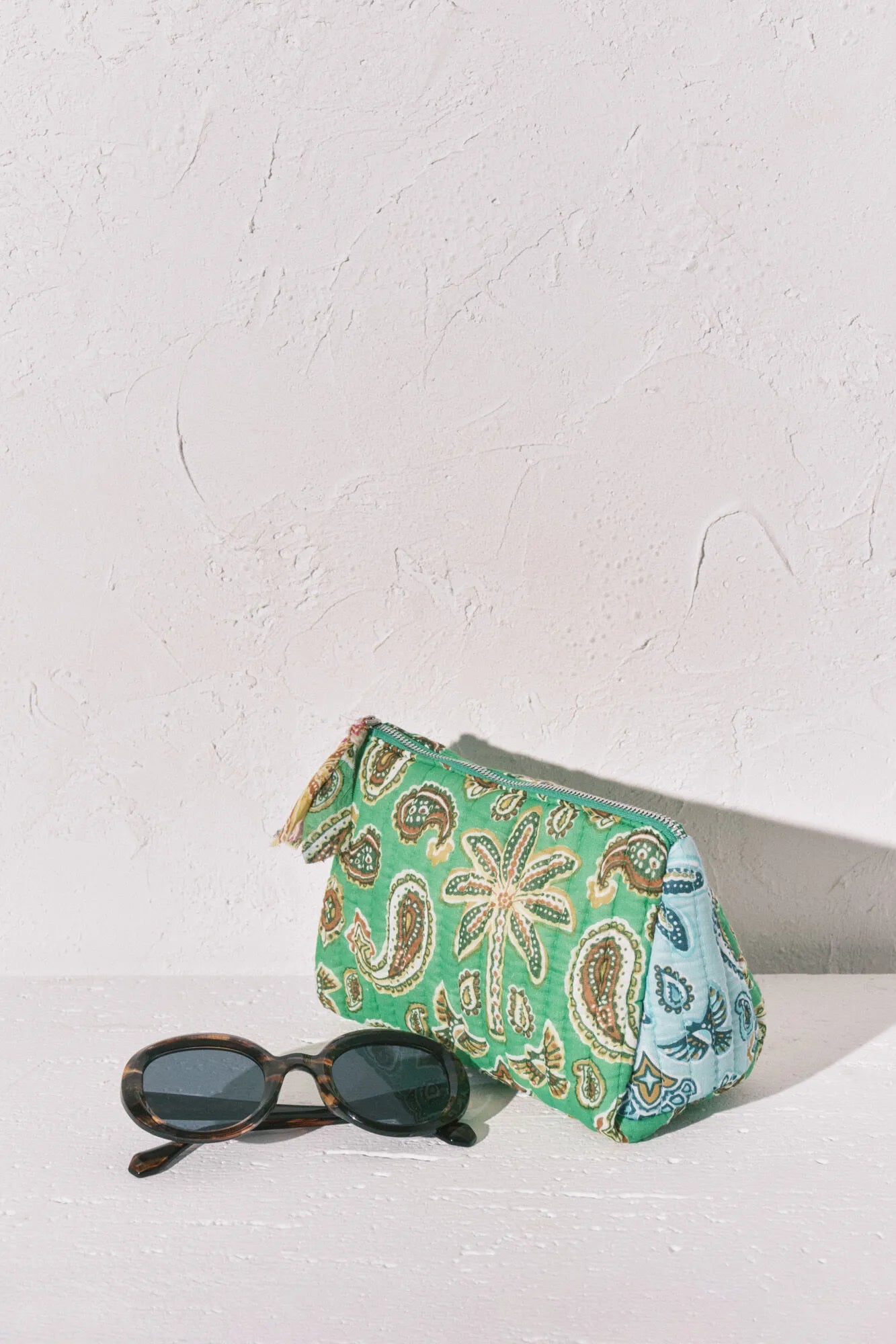 Women Secret Multicoloured Women Multicoloured Medium Print Vanity Case SKU: 4383151_98 Image 01