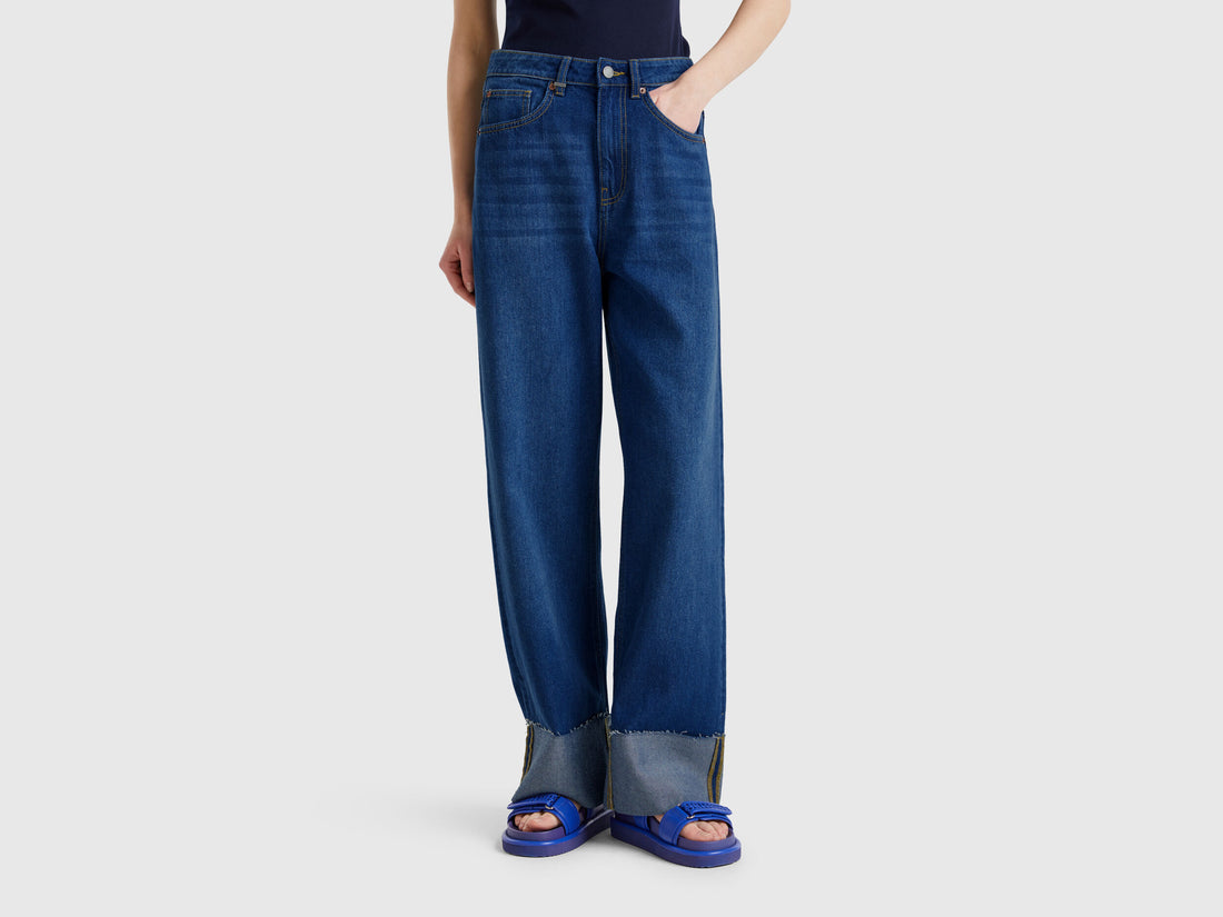 Benetton_Wide Fit Jeans with Cuff_43C8DE02D_901_02