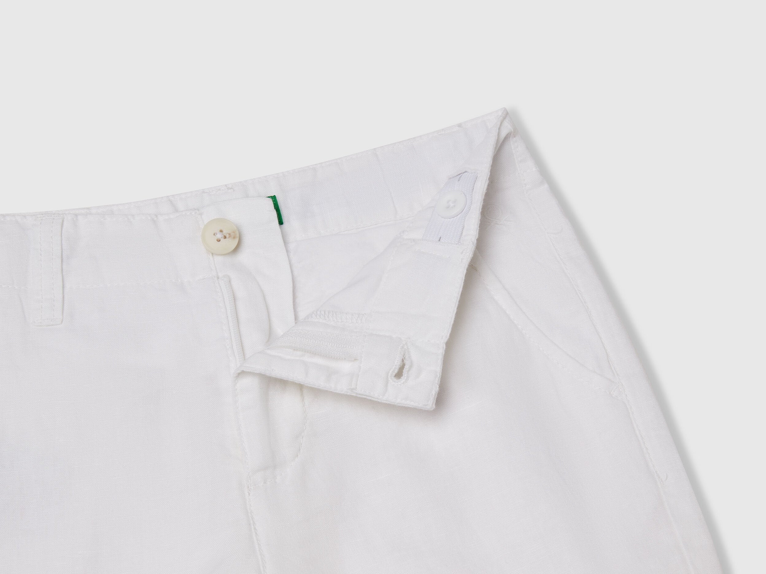 Benetton_Chino Bermudas in Pure Linen_43WBC901E_101_03