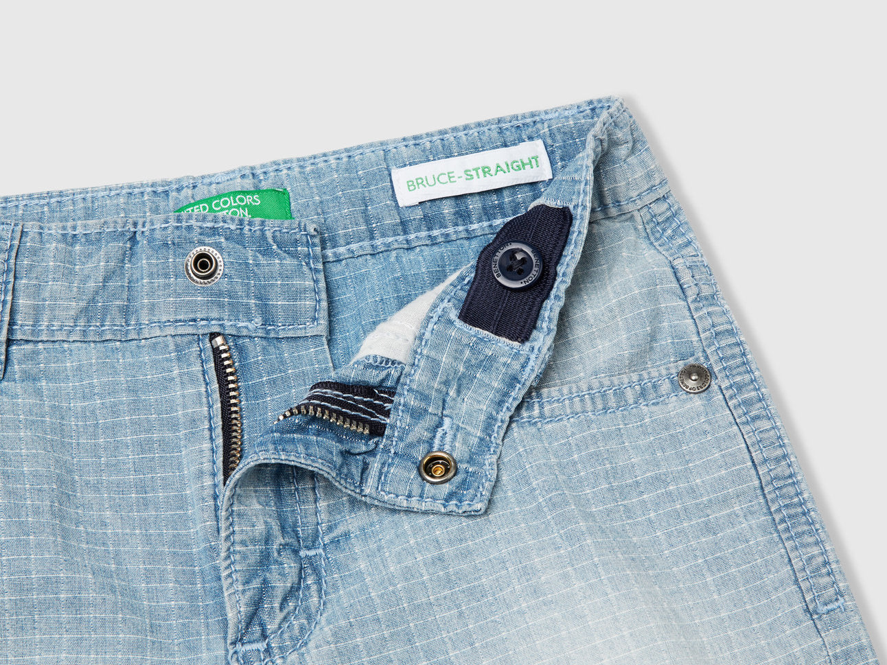 Benetton_Straight Check Shorts_43Z9G902R_902_03