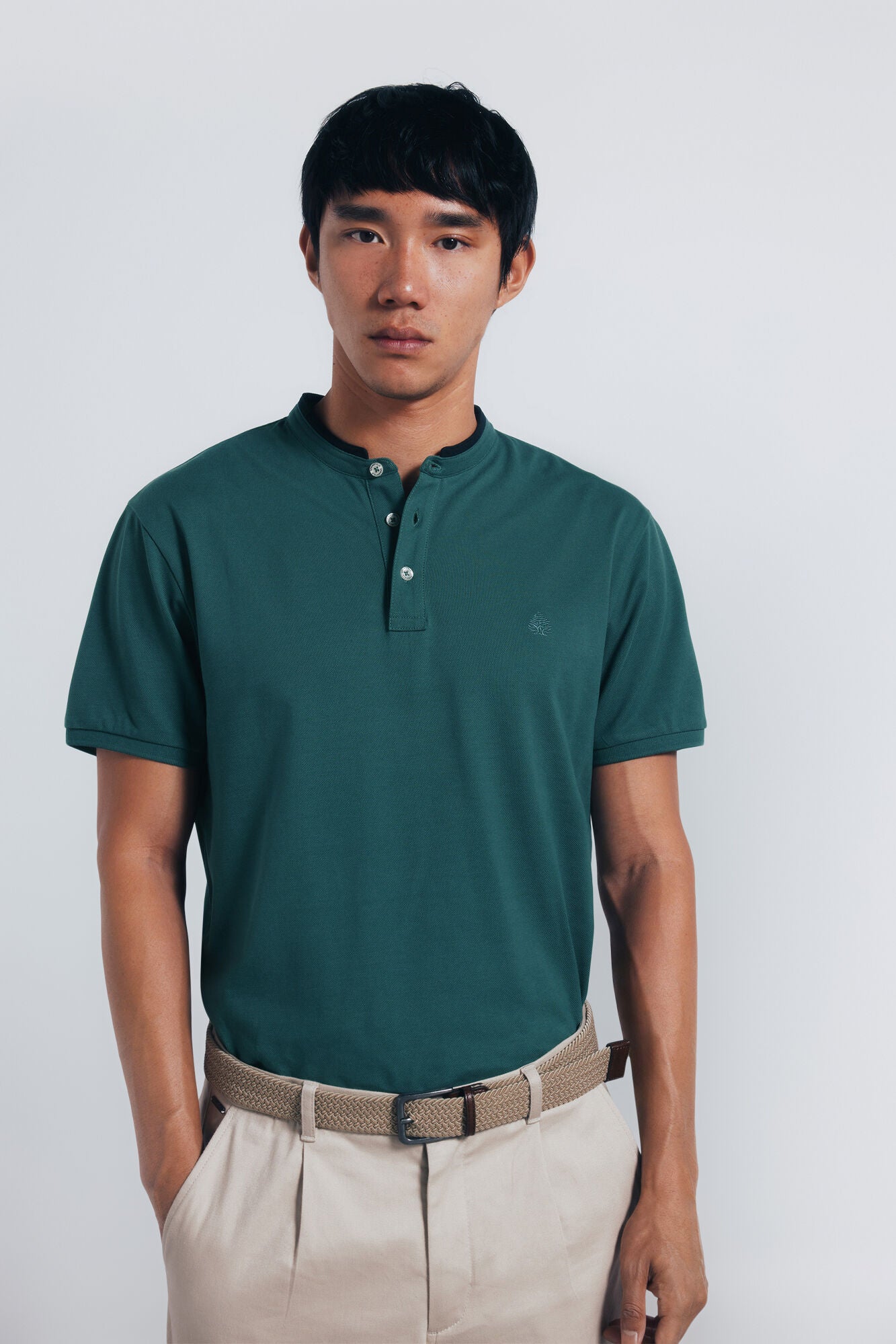 Springfield_Green_Slim Fit Mandarin Collar PiquŽ Polo Shirt_4402324_23_01