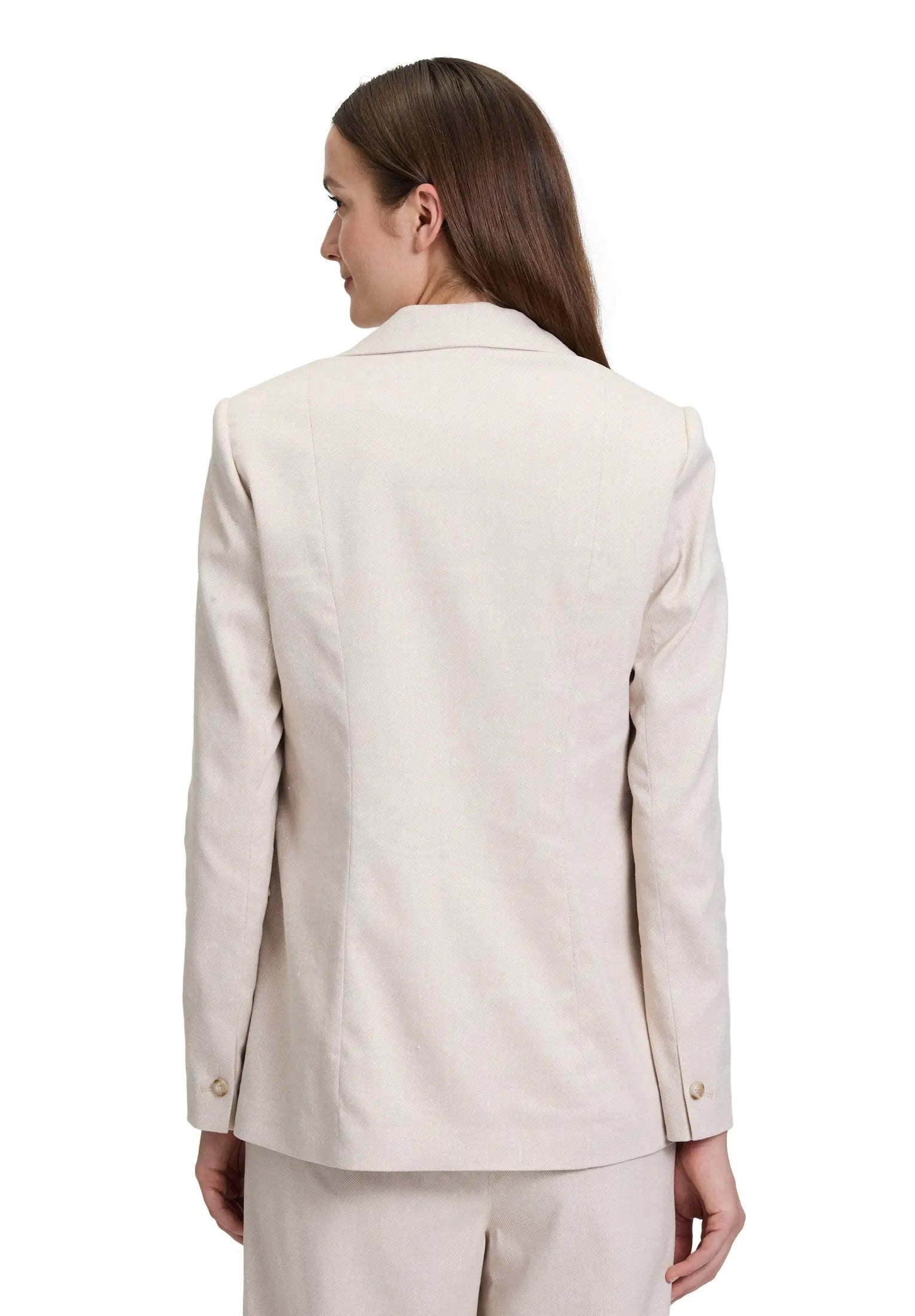 Betty Barclay_Slightly Fitted Business Blazer_4406-3351_1714_03