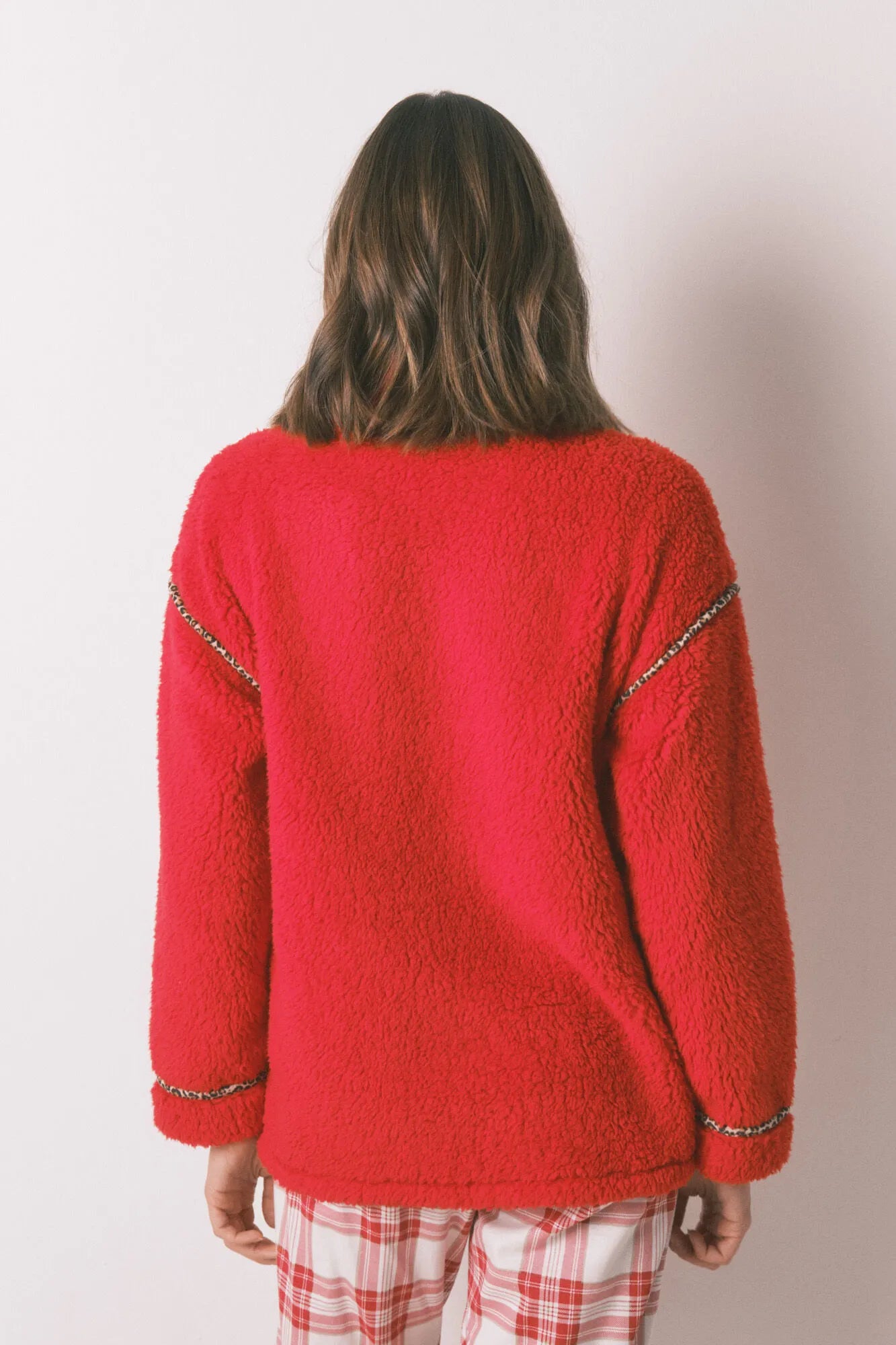Women Secret_Red/Coral_Robe Red Faux Shearling with Snoopy Embroidered_4412214_62_07