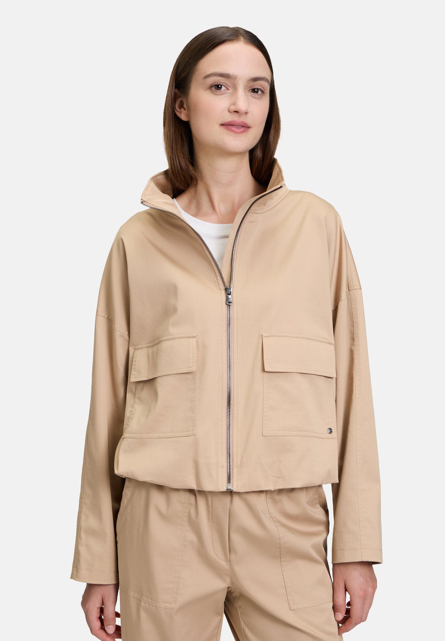 Betty Barclay_Casual Jacket with Pockets_4424-3170_7310_01