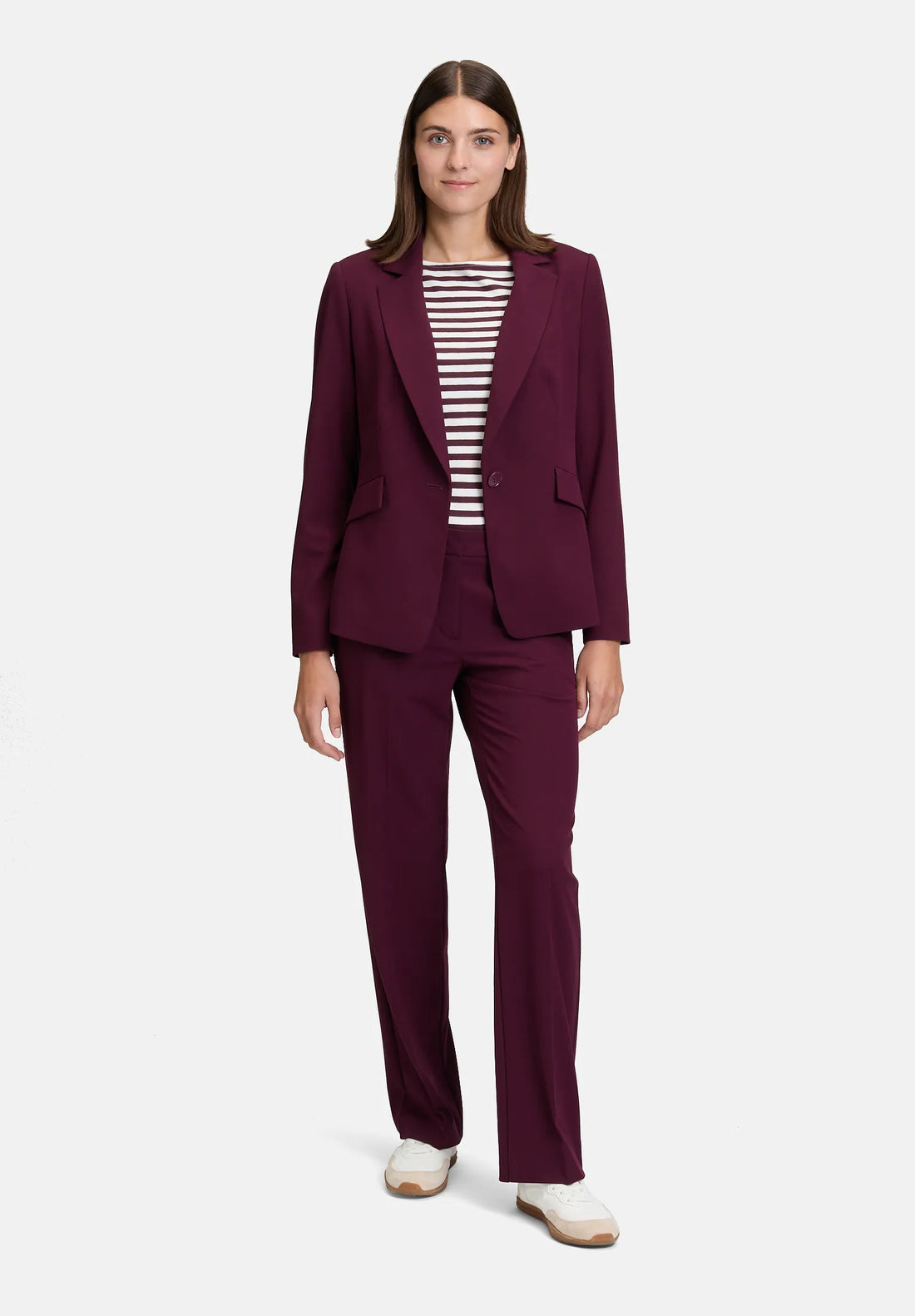 Betty Barclay_Dark Aubergine_Short Blazer with Pockets_4459-3747_4685_02