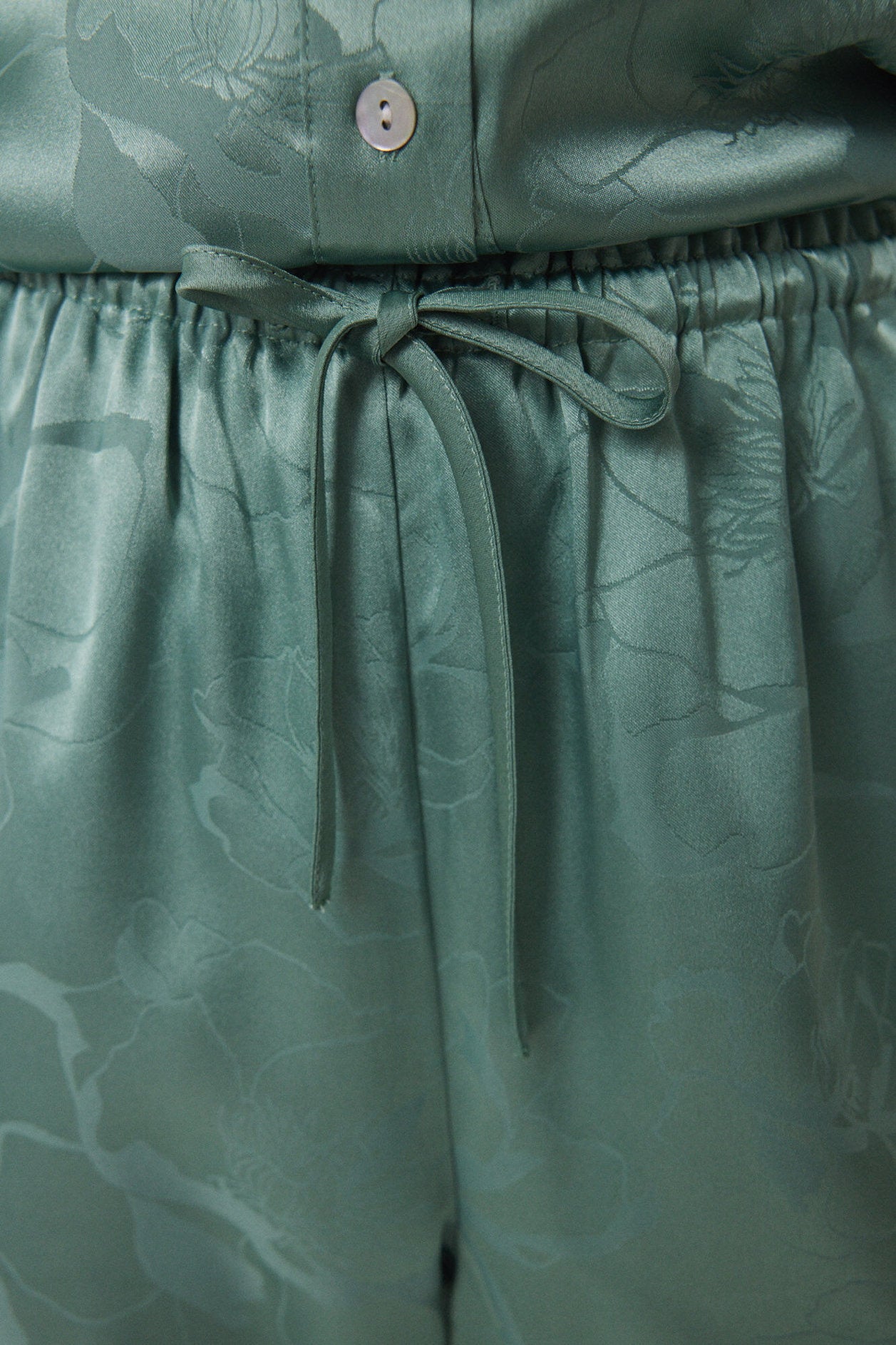 Women Secret_Long Green Jacquard Satin Pajama Shirt_4469713_21_05