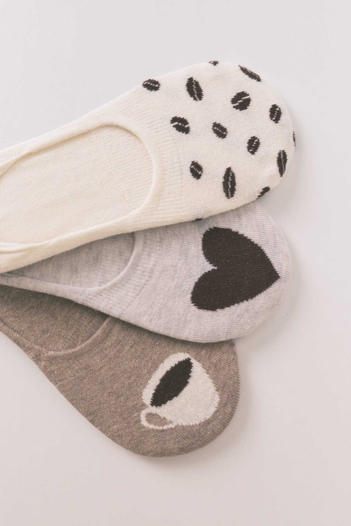 Women Secret_Multicoloured_Pack of 3 Socks Slip on Socks_4482703_98_02