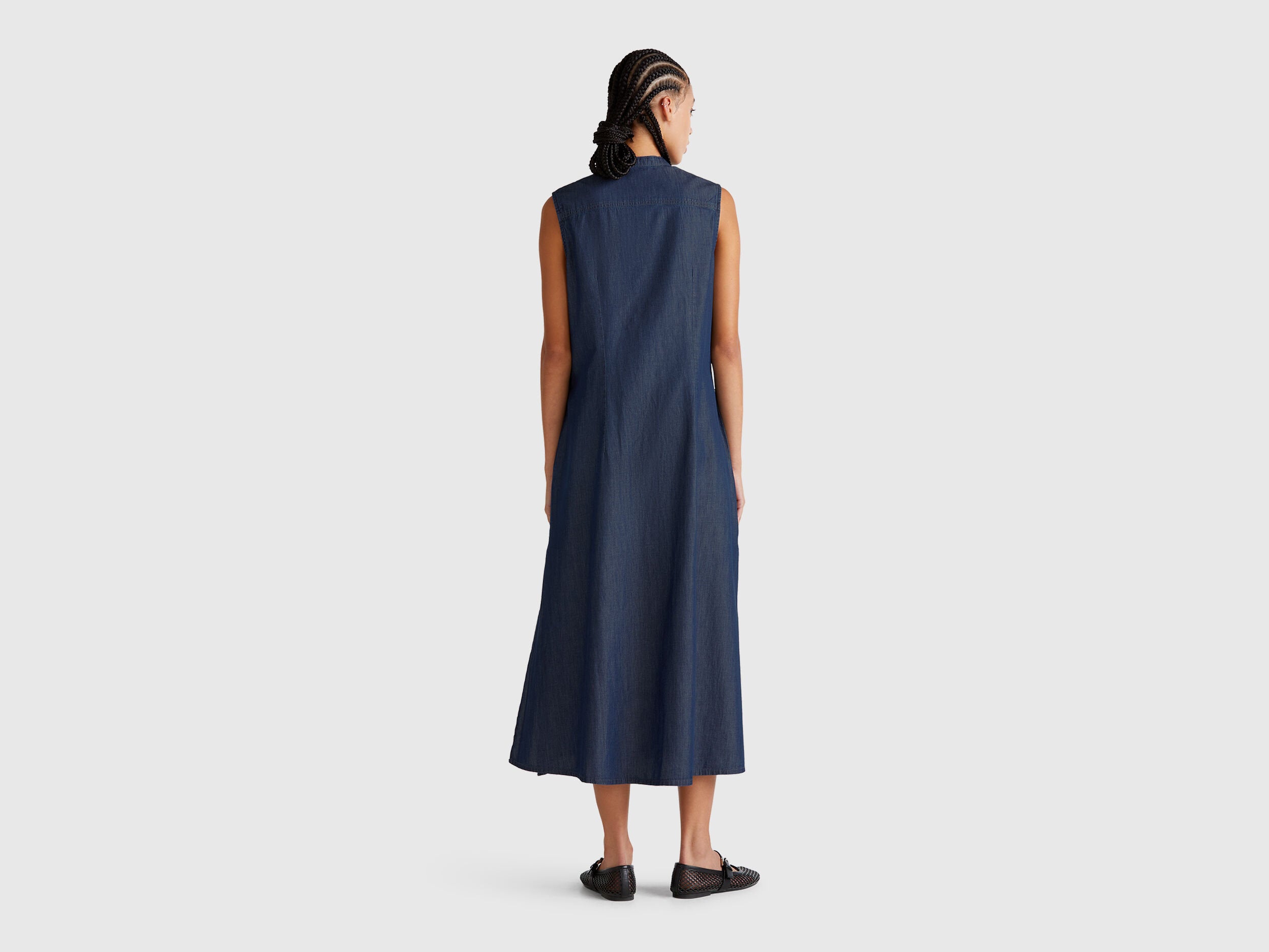 Benetton_Sleeveless Shirt Dress in Chambray_44KCDV0BH_901_02