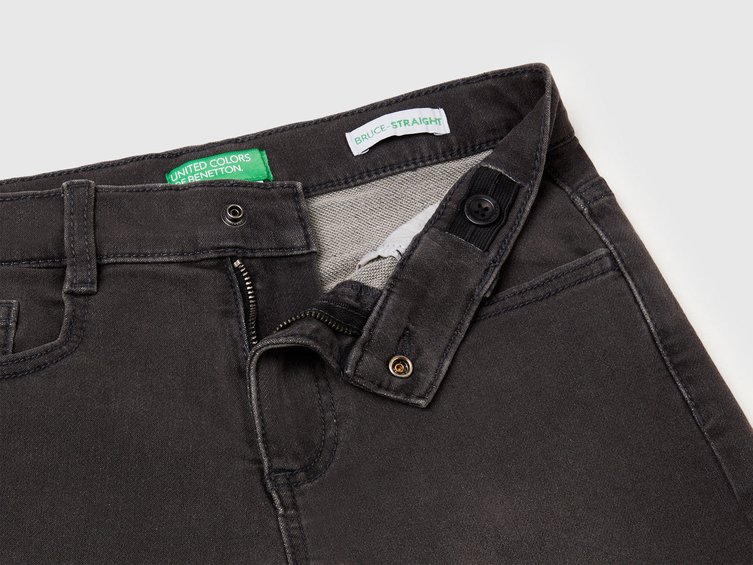 Benetton_Bermuda_44LGC9048_700_03