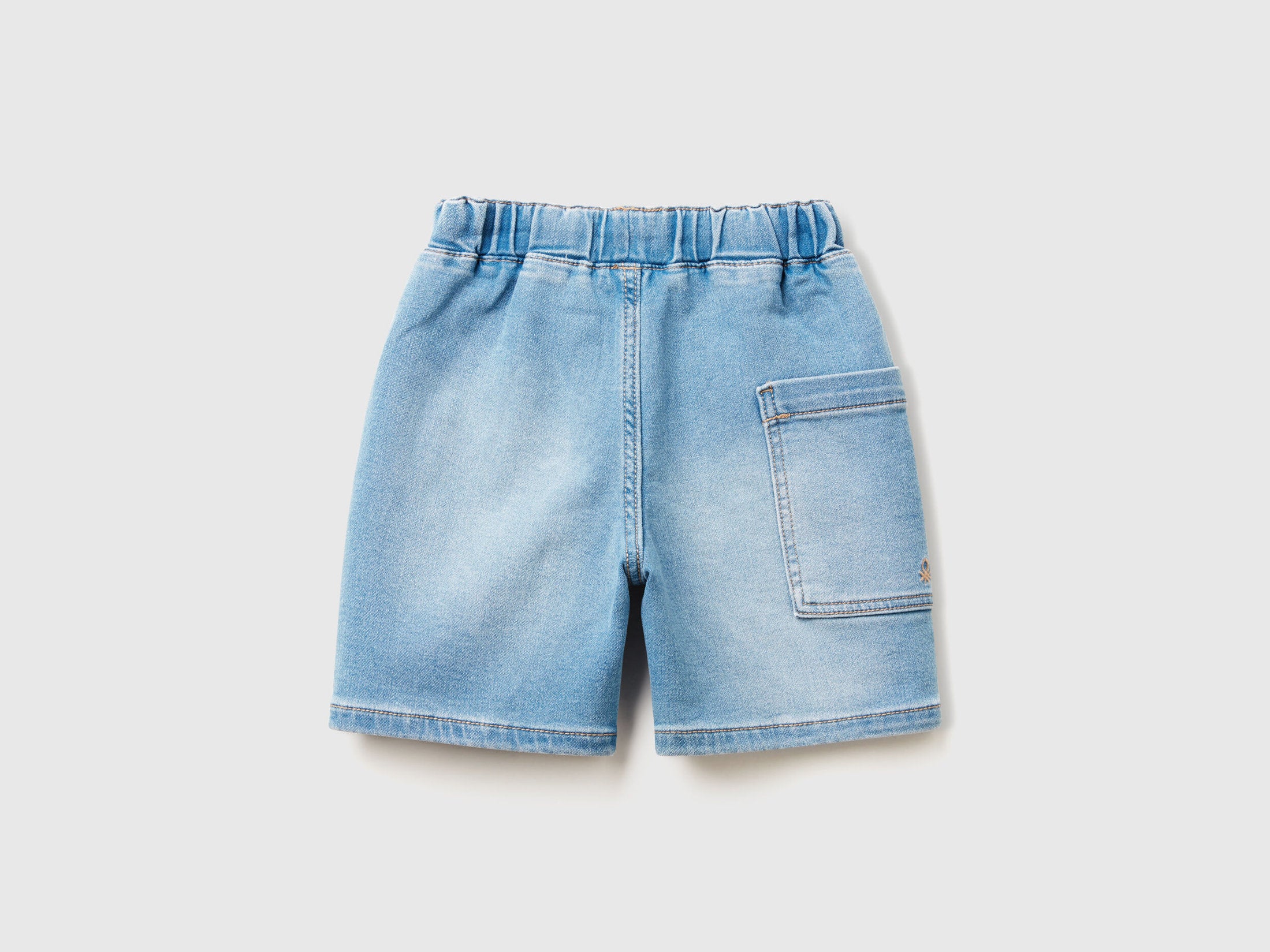 Benetton_Bermuda_44LGG9032_902_02