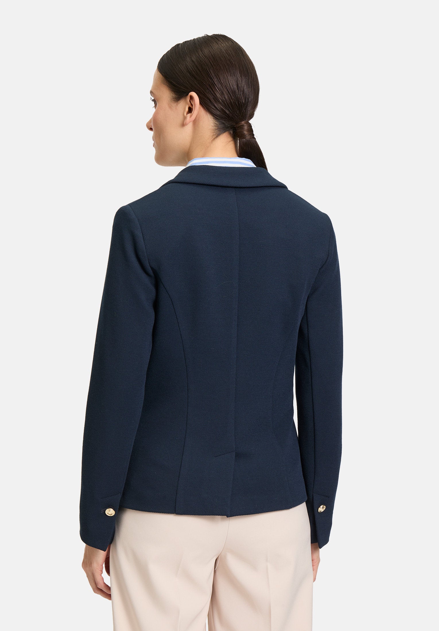 Betty Barclay_Short Blazer Long Sleeves_4511-1081_8345_04