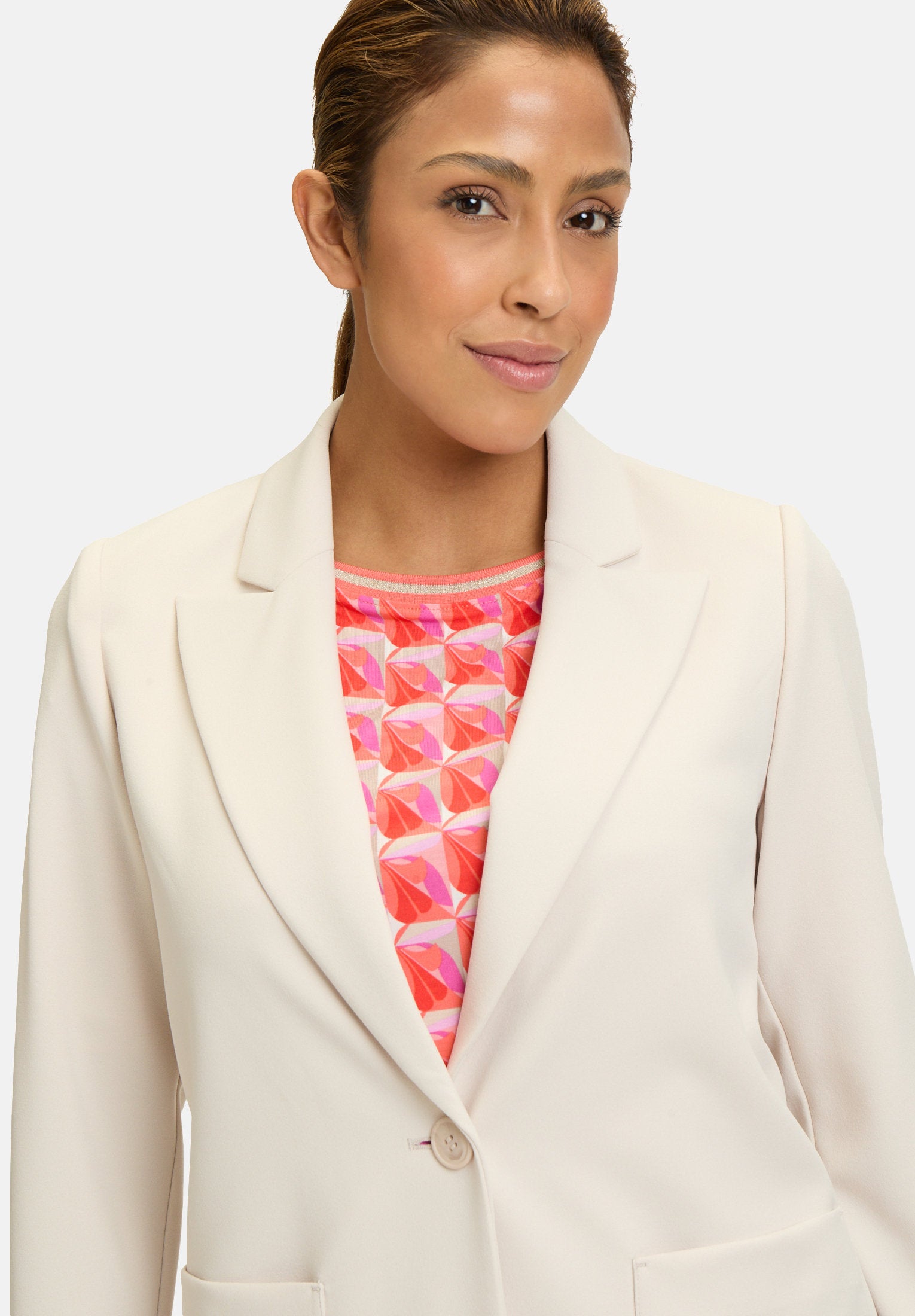 Betty Barclay_Blazer Jacket Long Sleeves_4522-2420_1098_07