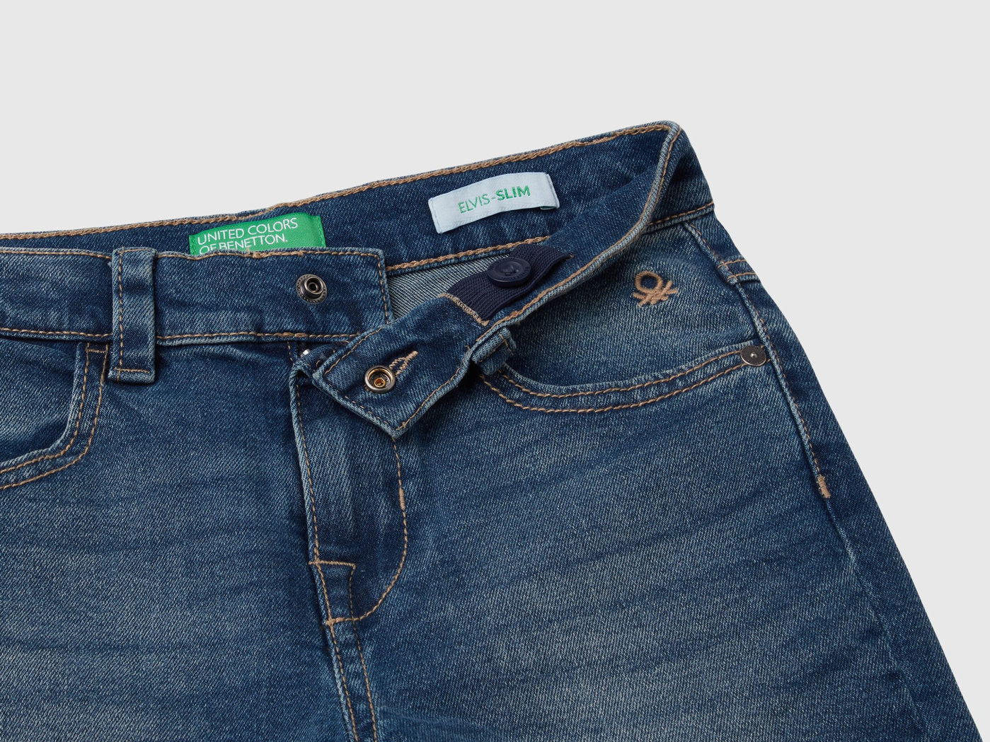Benetton_ five-pocket jeans_45ONCE02Y_901_03