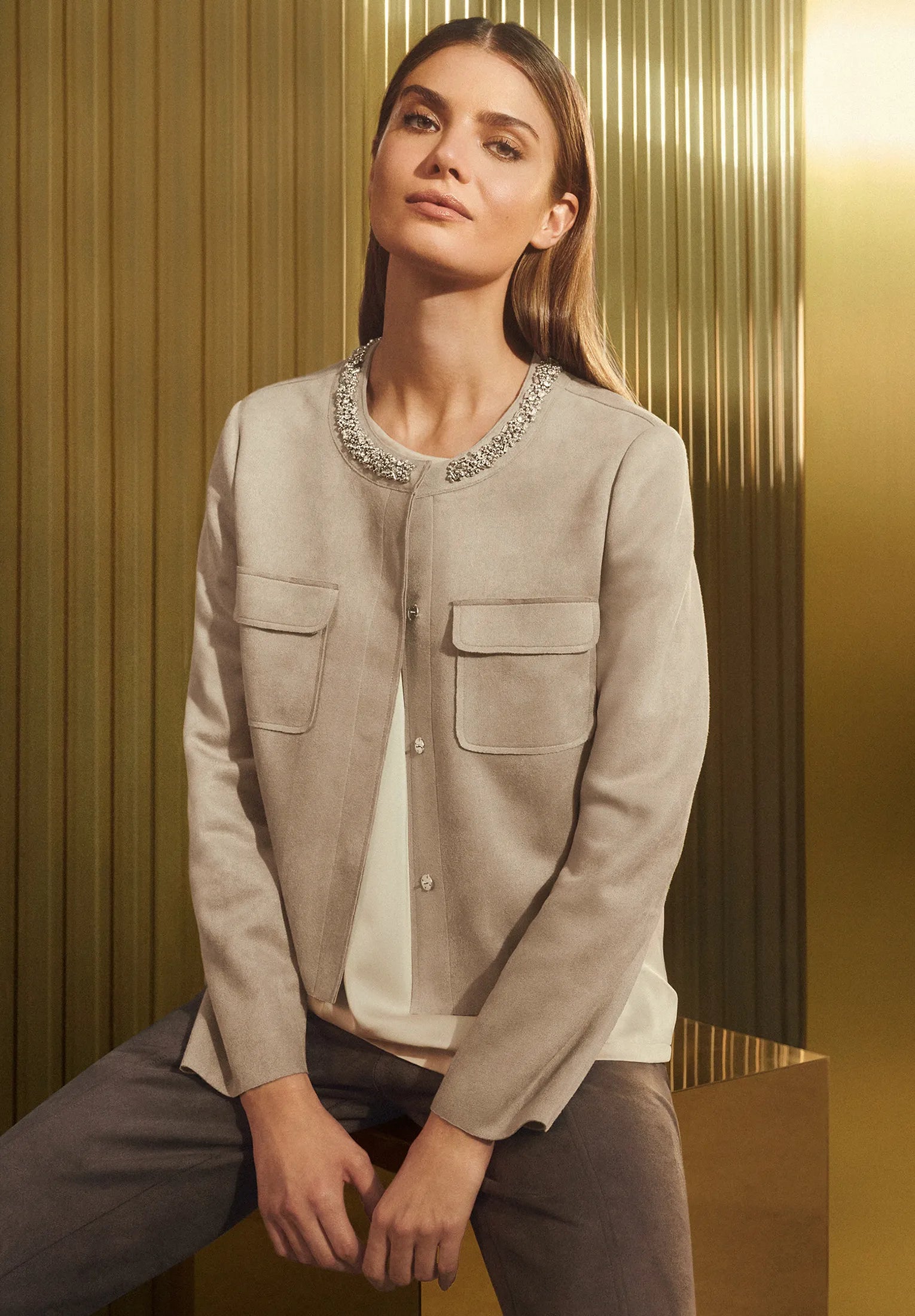 Betty Barclay_Beige_Blazer Jacket with Patch Pockets_4619-1178_7304_01